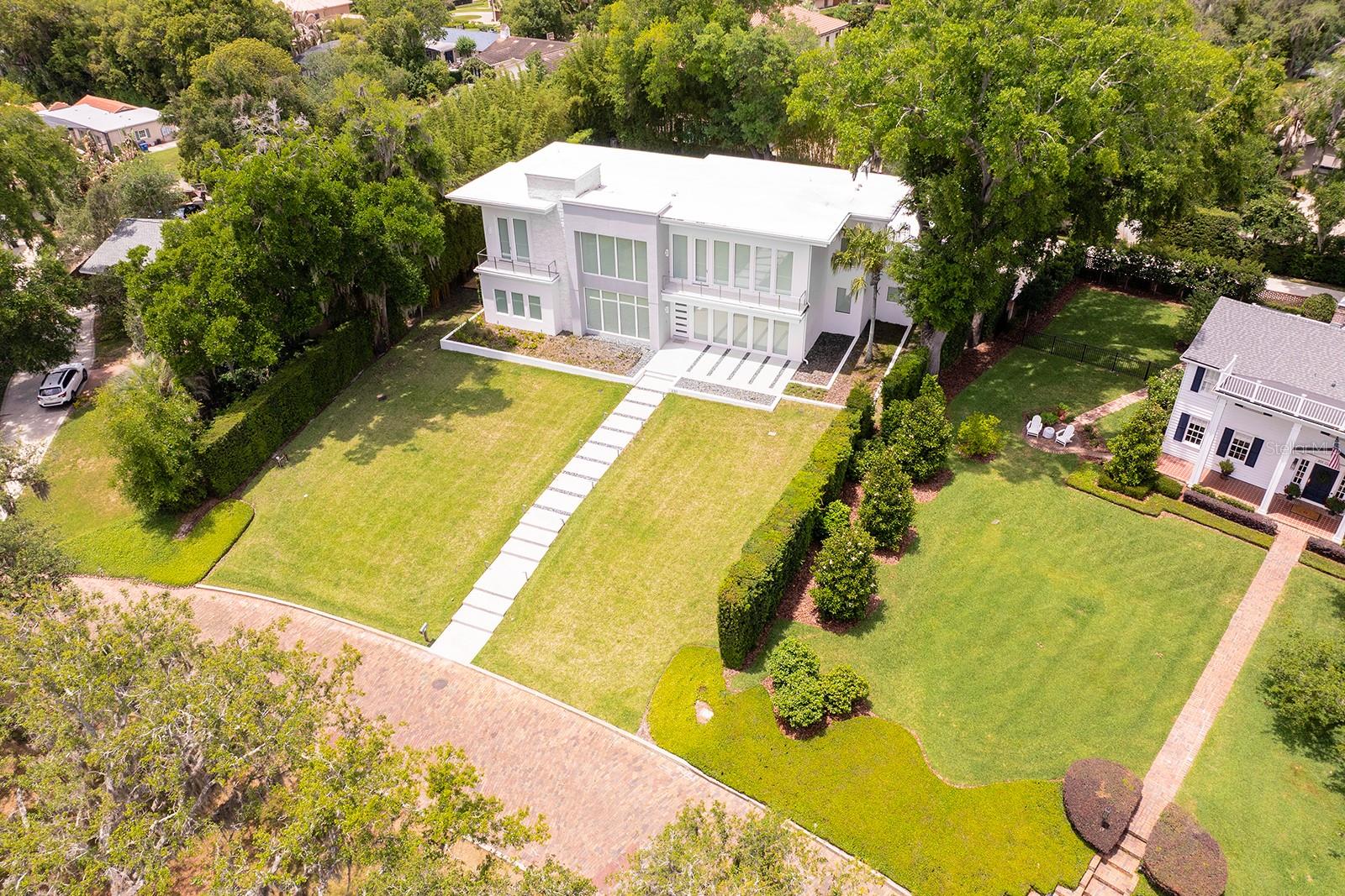 231 CHELTON CIR