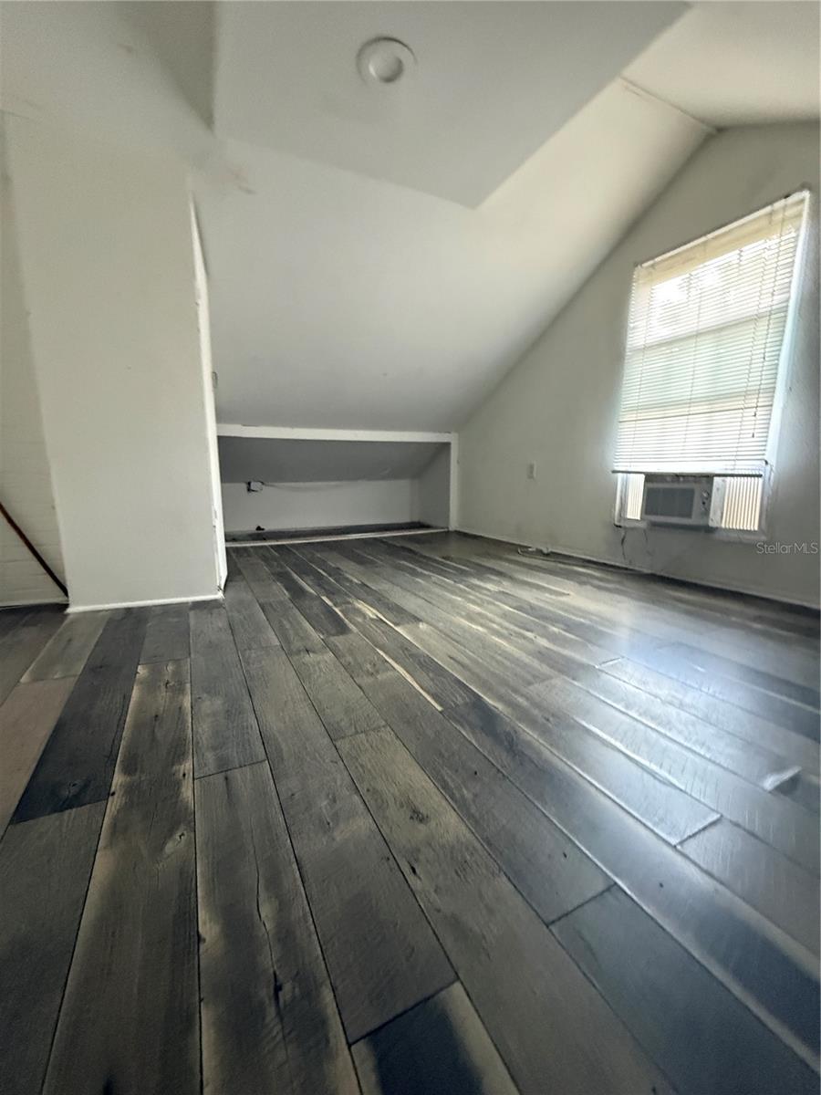 137 E MAINE AVE