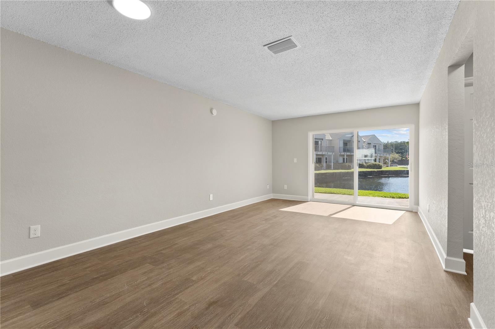 2508 WOODGATE BLVD #105