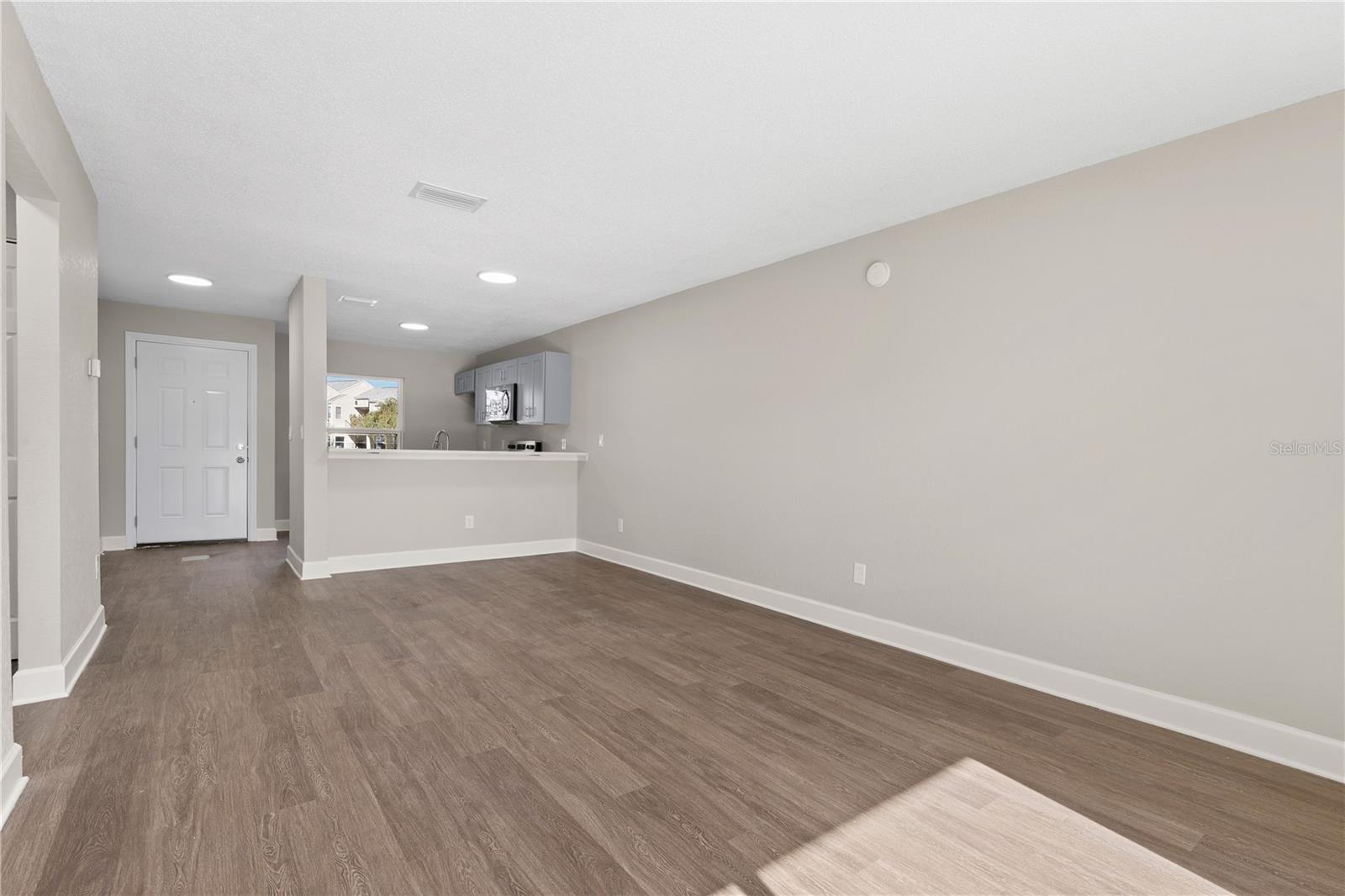2508 WOODGATE BLVD #105