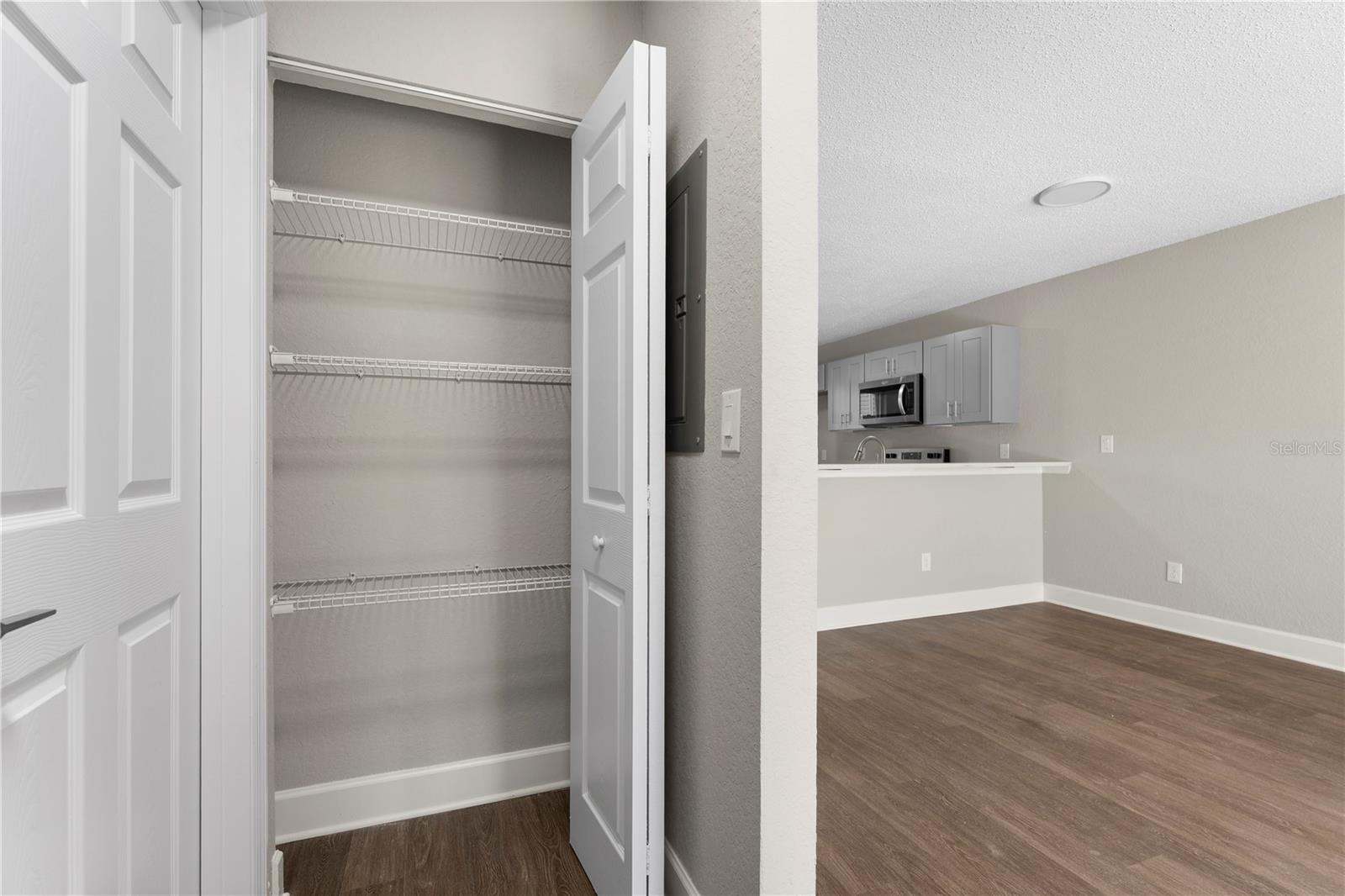 2508 WOODGATE BLVD #105