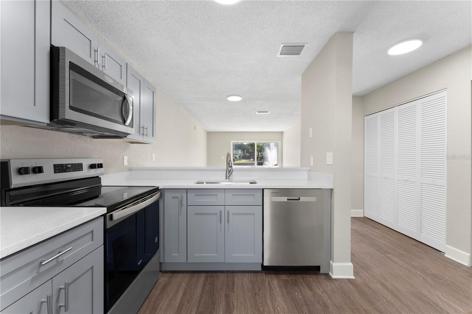 2508 WOODGATE BLVD #105