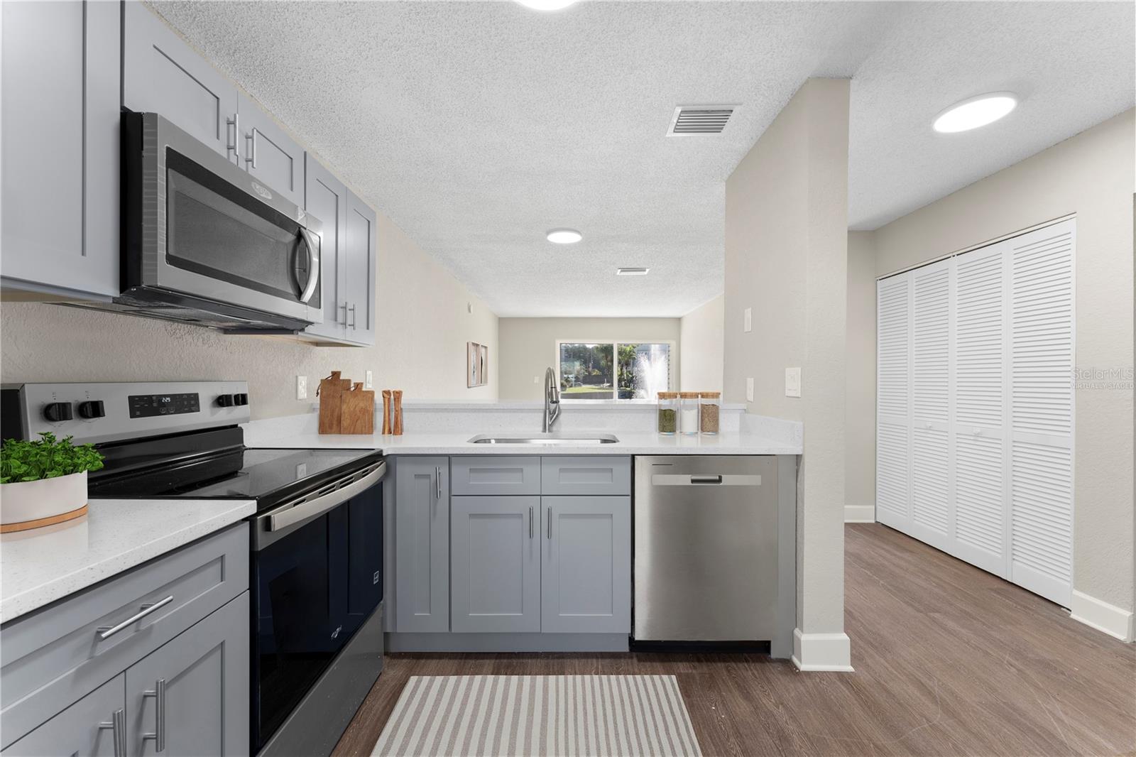 2508 WOODGATE BLVD #105
