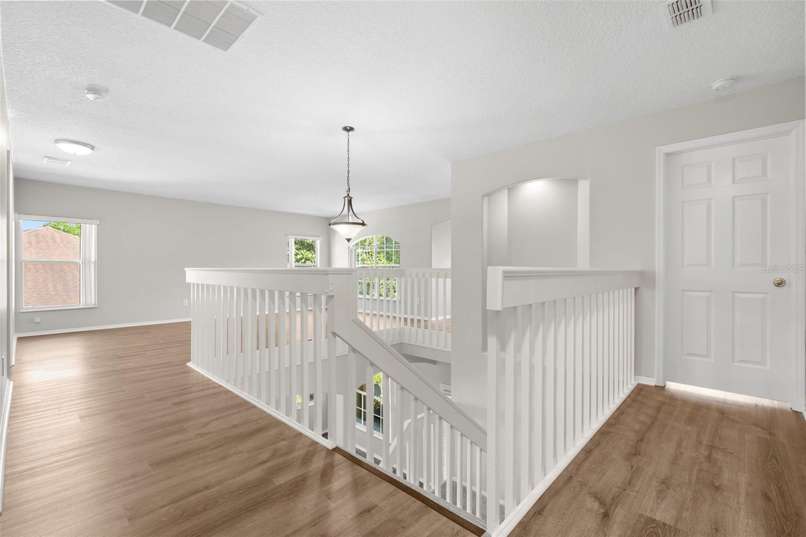 315 SUNCREST CT