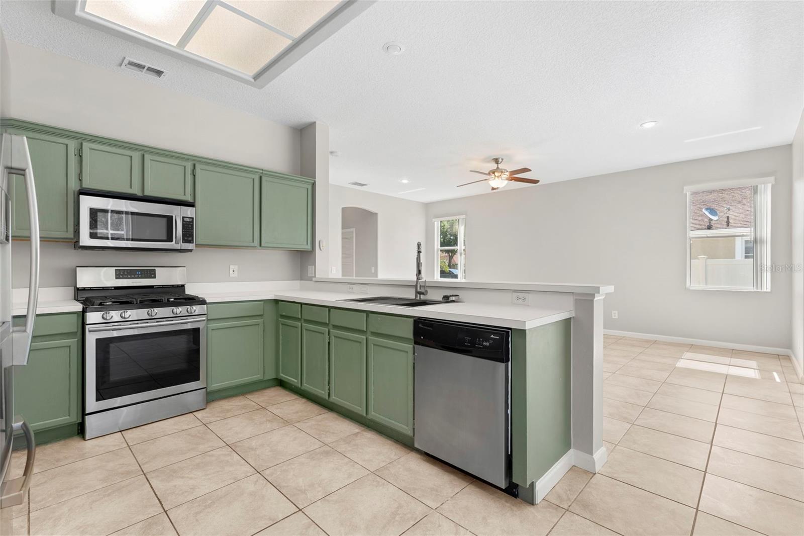 315 SUNCREST CT