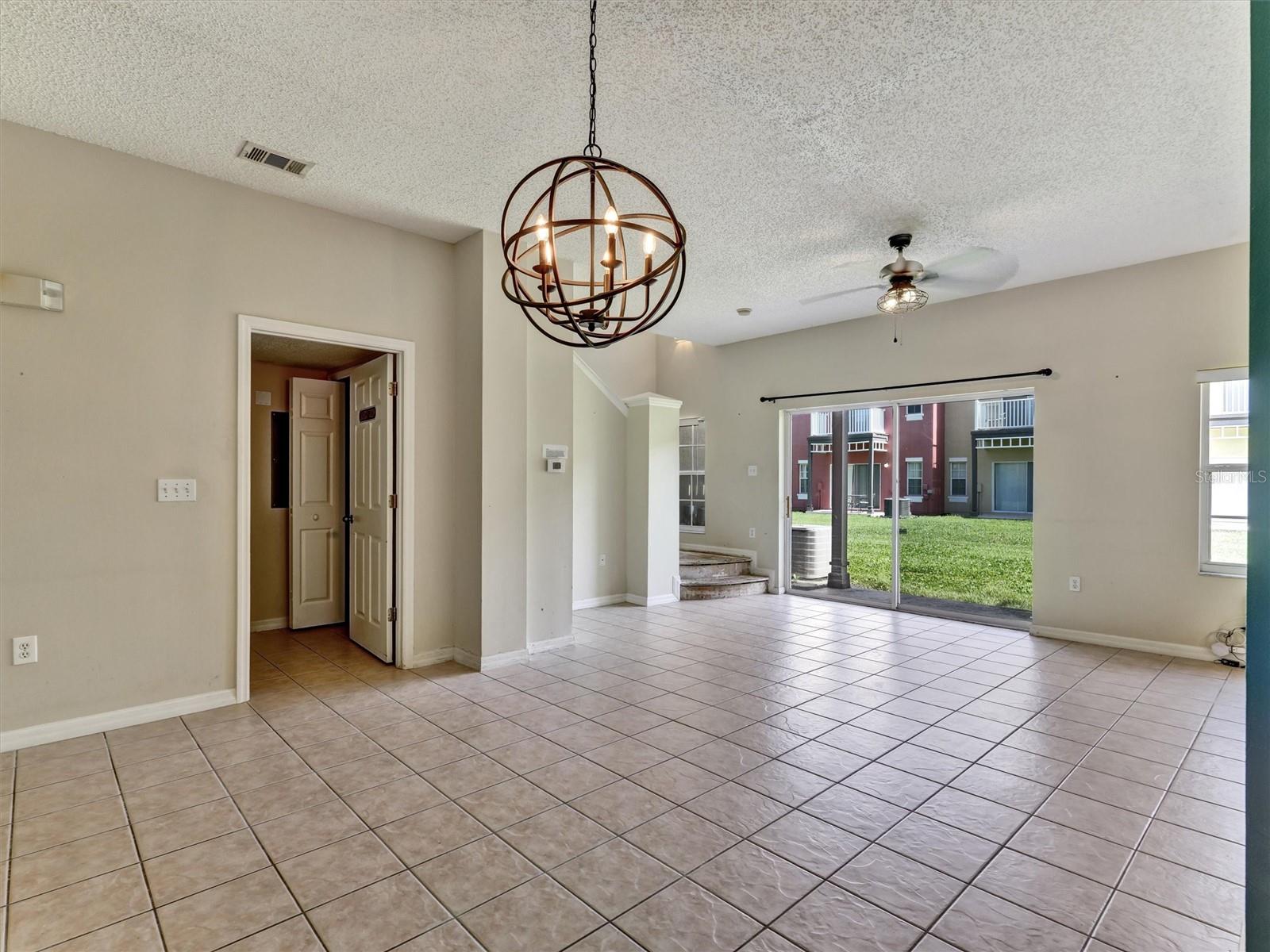 8407 BLUE LAGOON DR