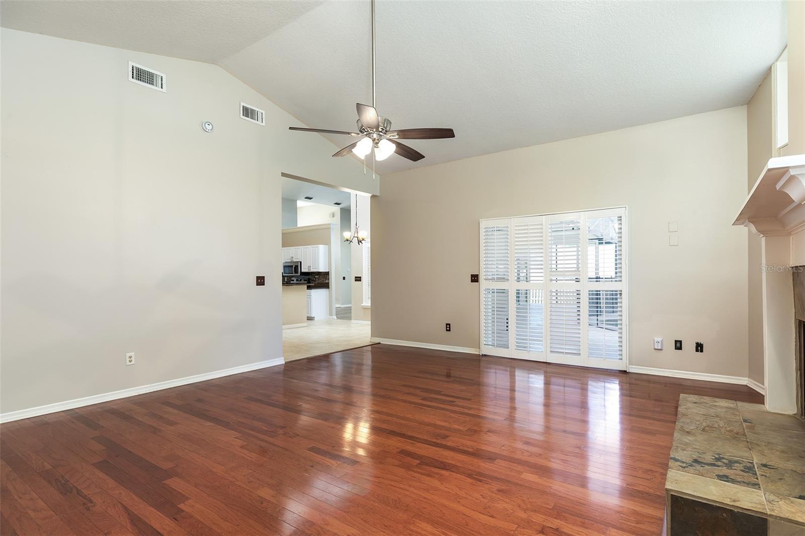 1058 ALMOND TREE CIR