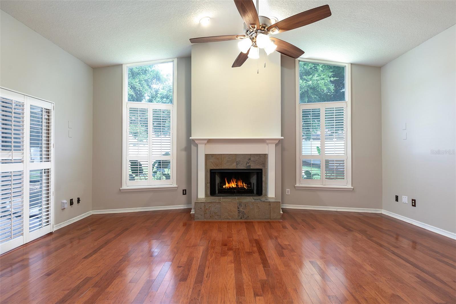 1058 ALMOND TREE CIR