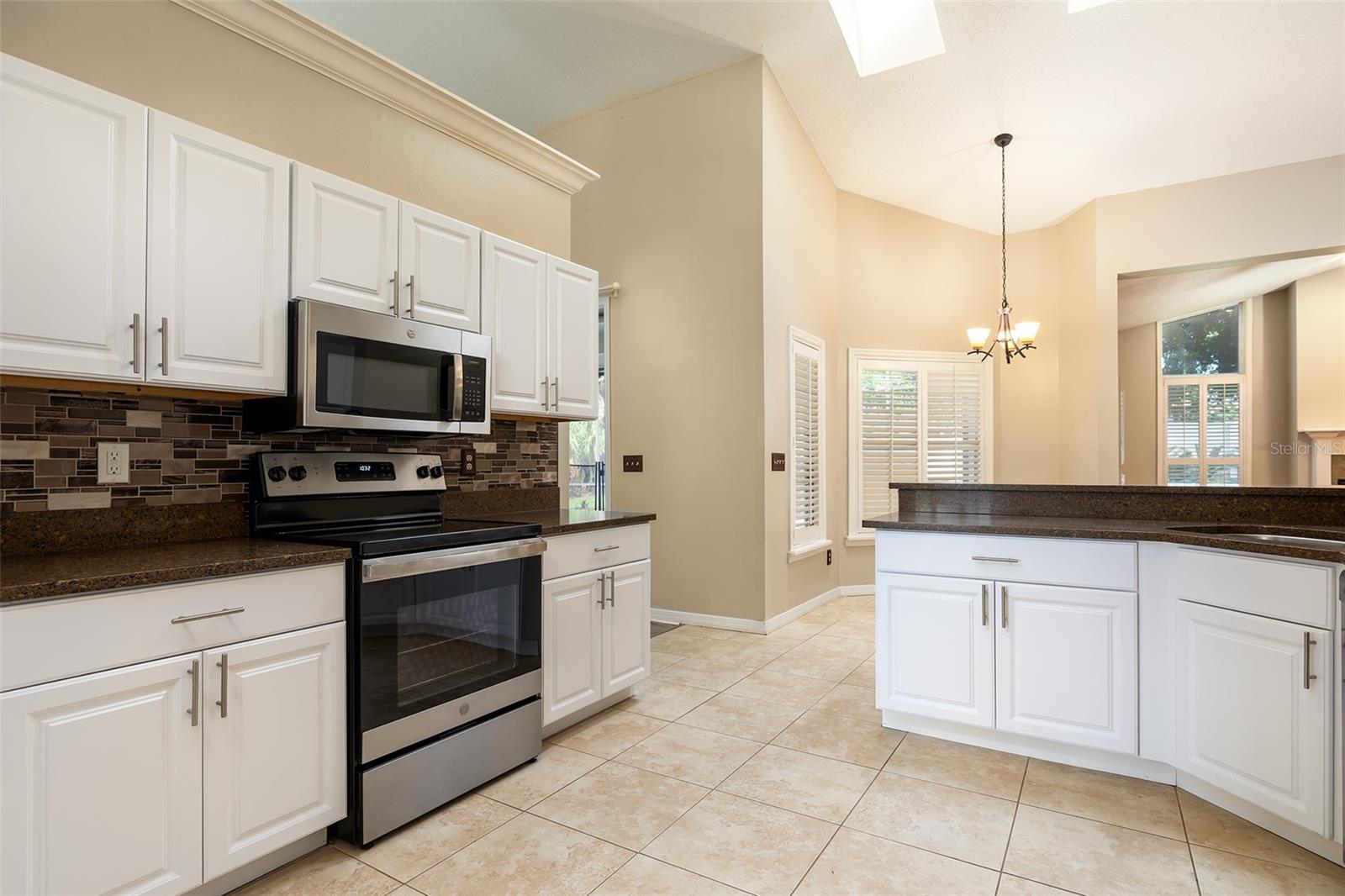 1058 ALMOND TREE CIR