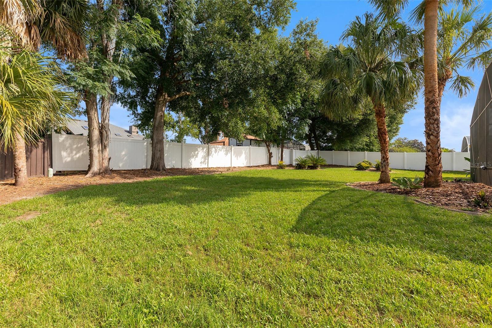 1058 ALMOND TREE CIR