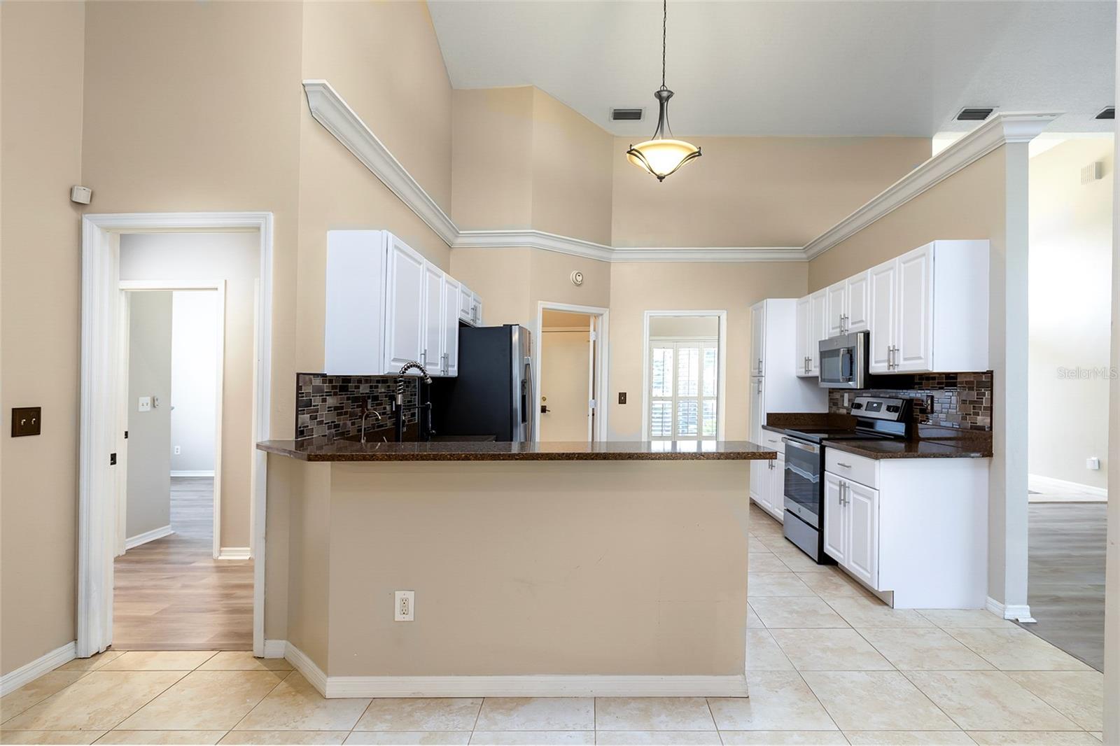 1058 ALMOND TREE CIR
