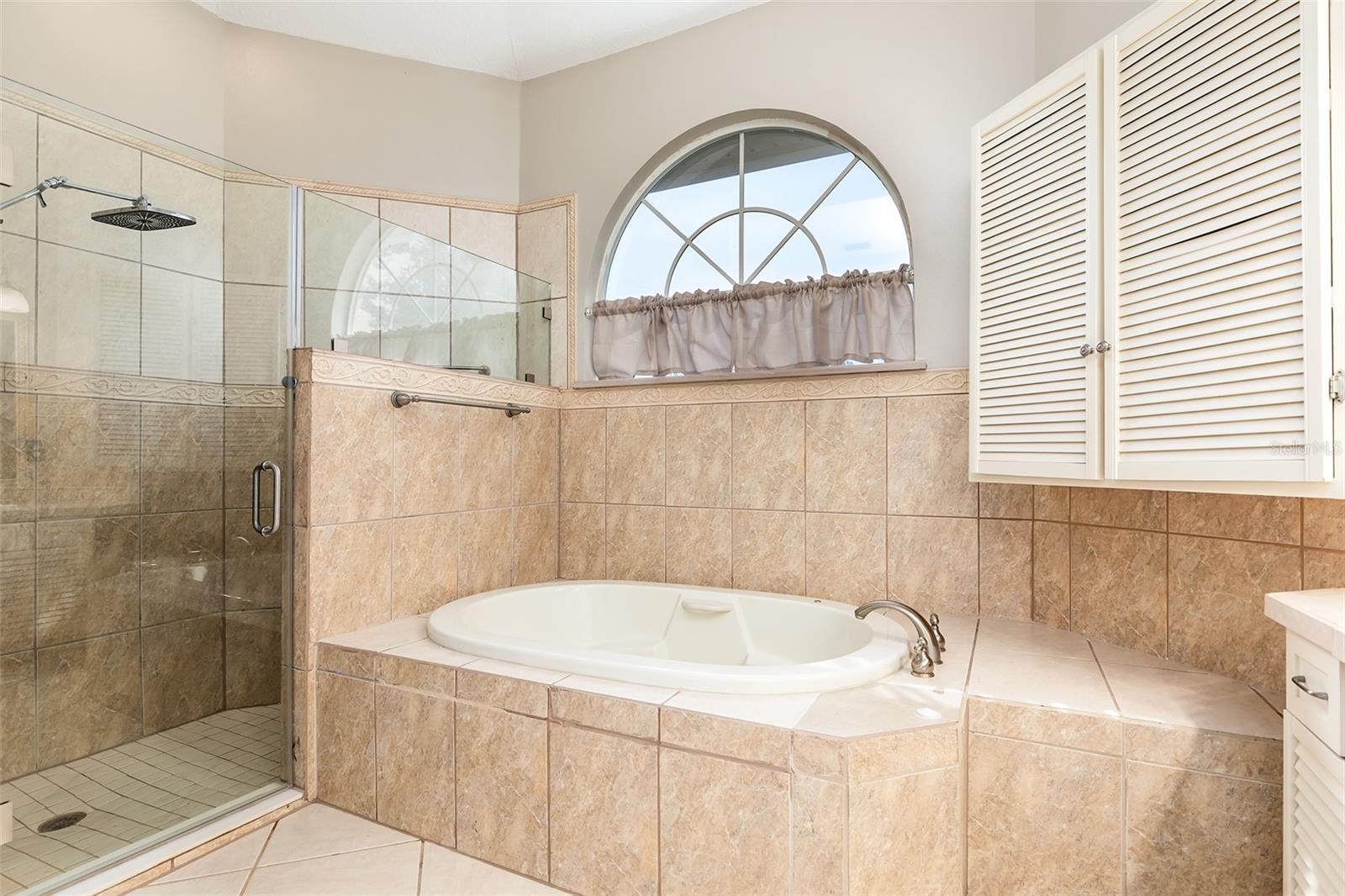 1058 ALMOND TREE CIR