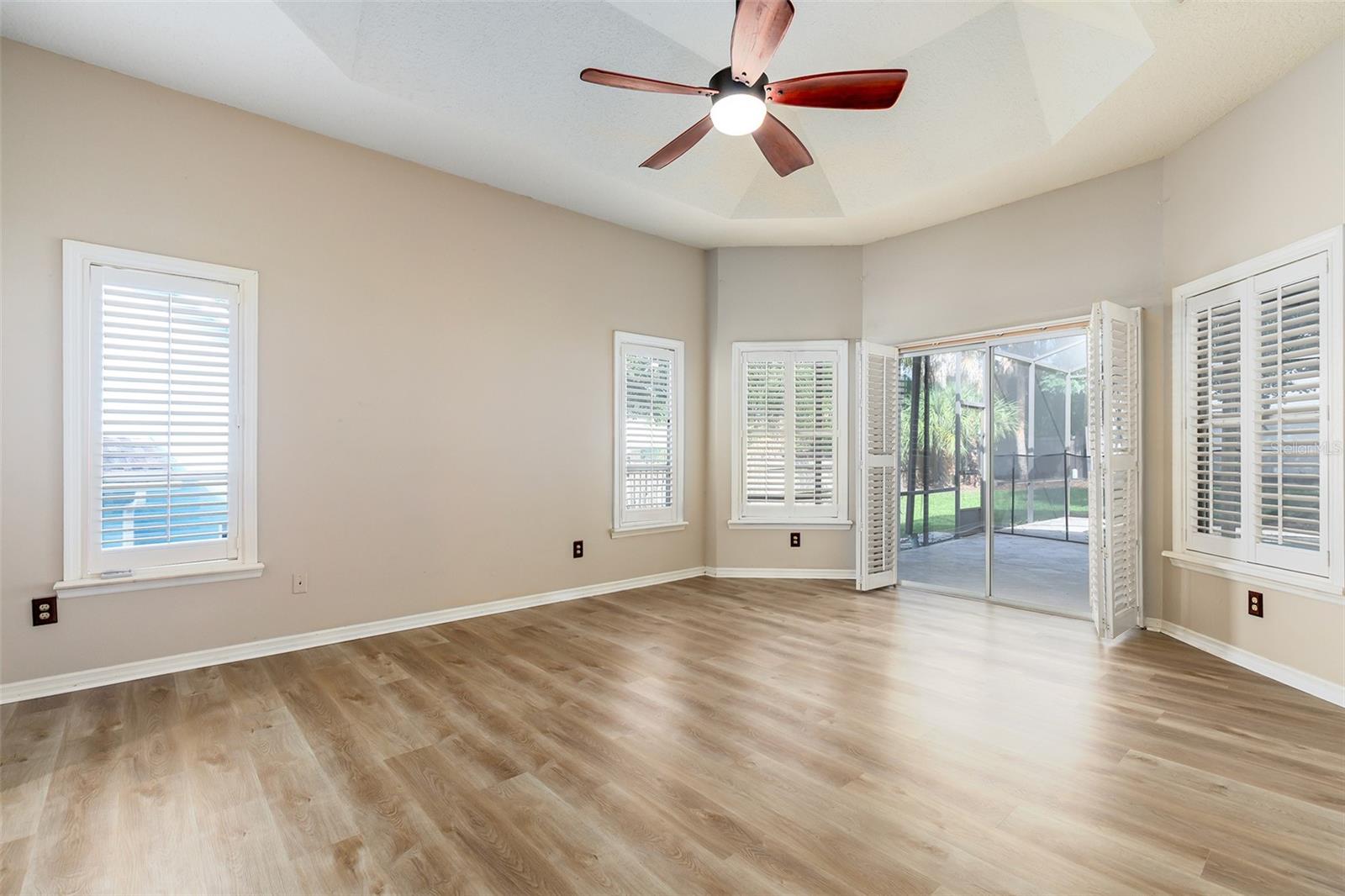 1058 ALMOND TREE CIR