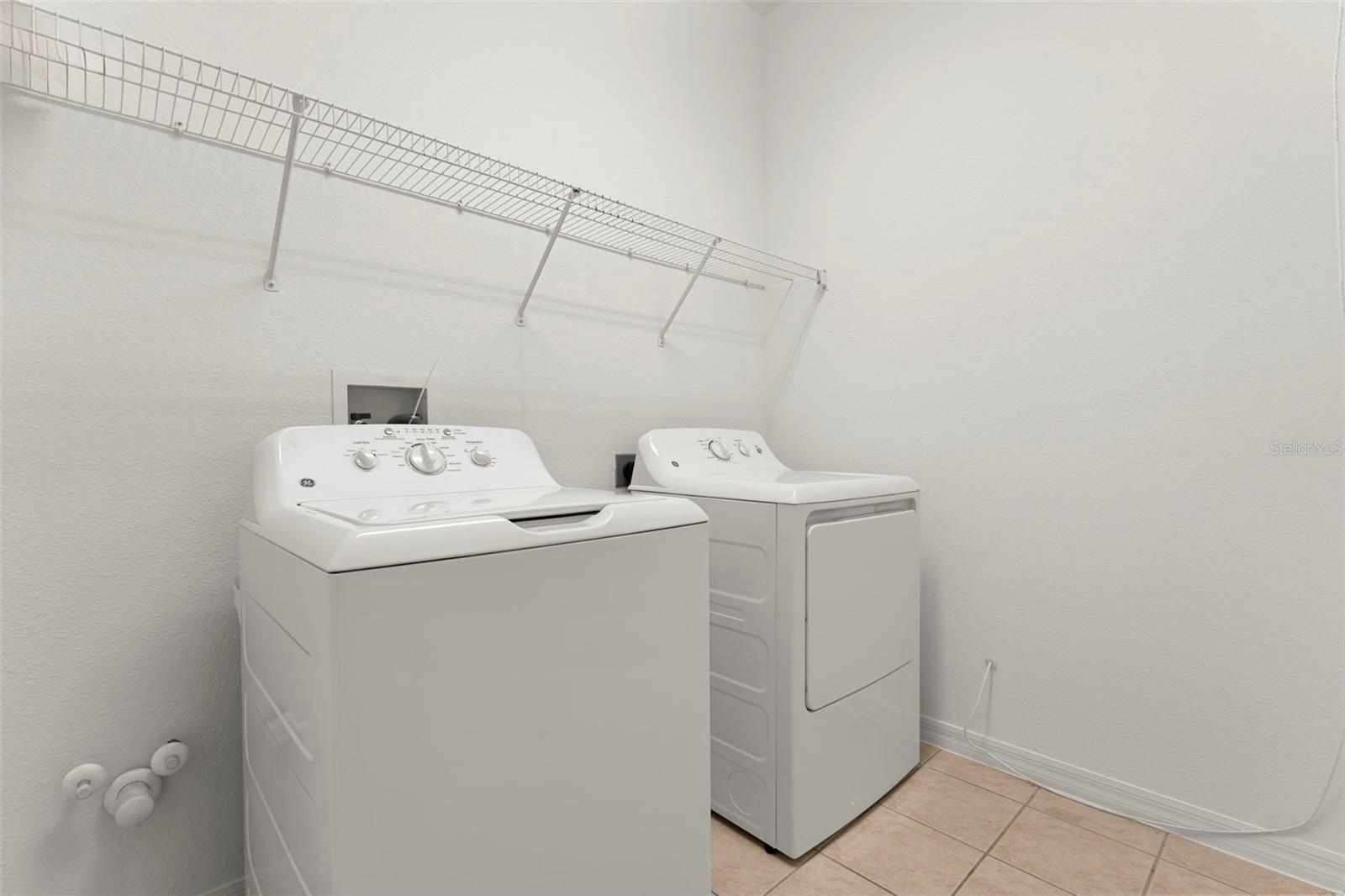 10215 CYPRESS KNEE CIR