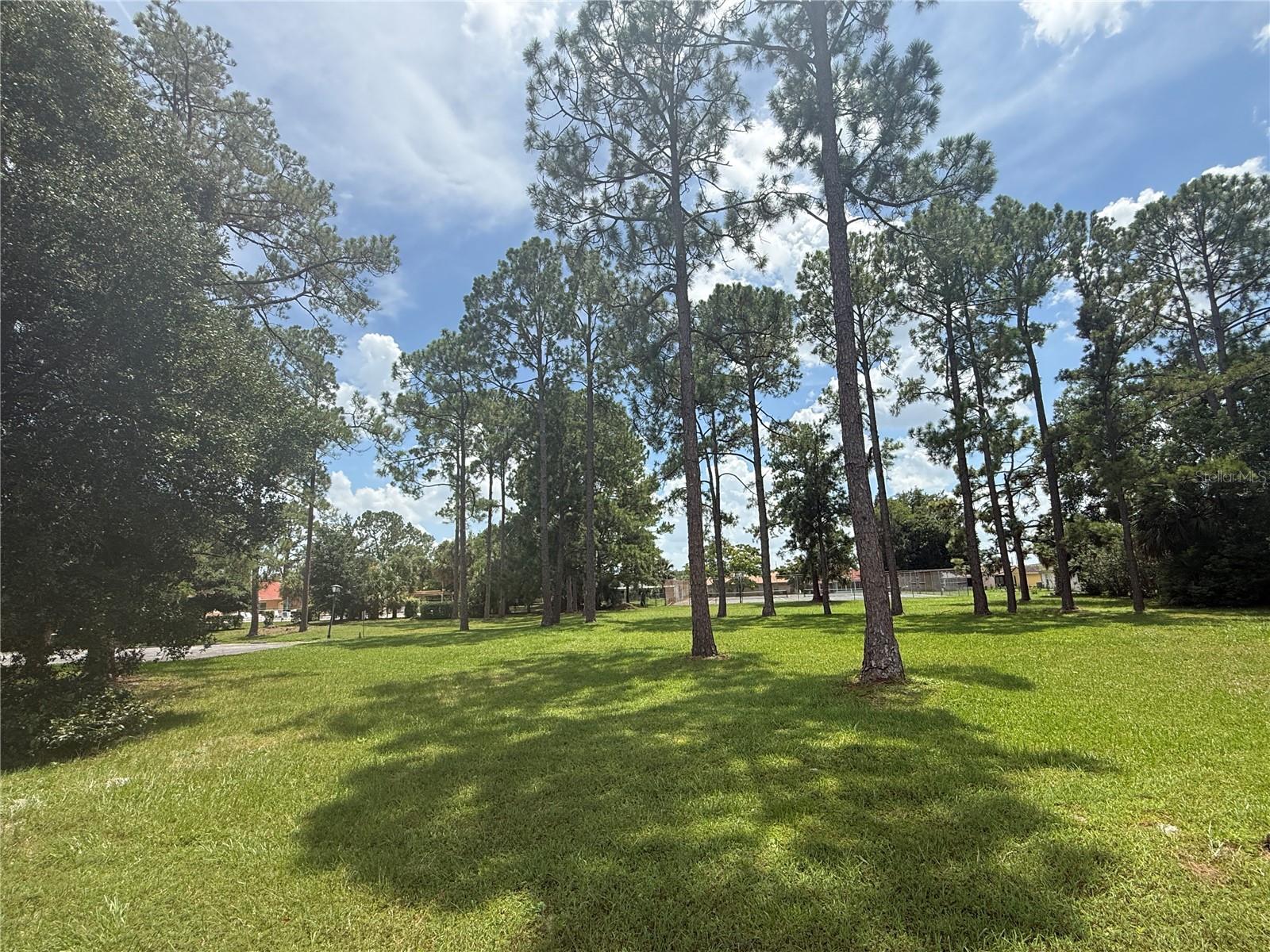 10636 WHITMAN CIR