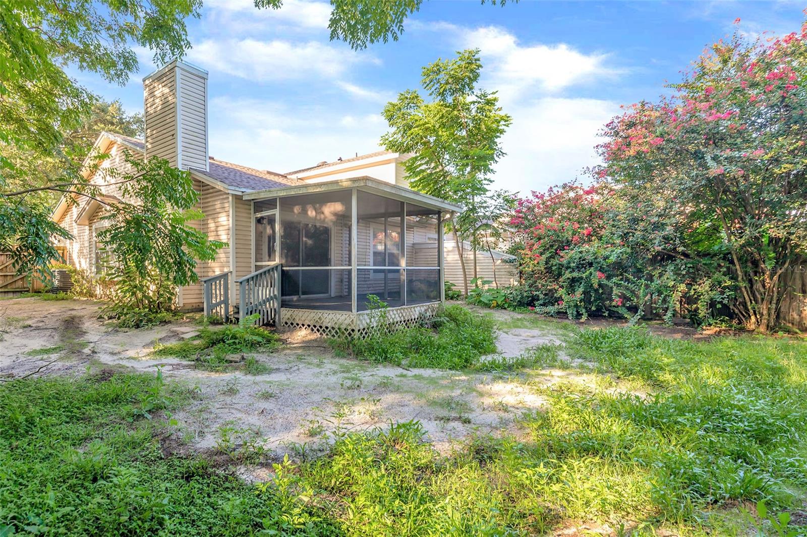 824 HILLARY CT