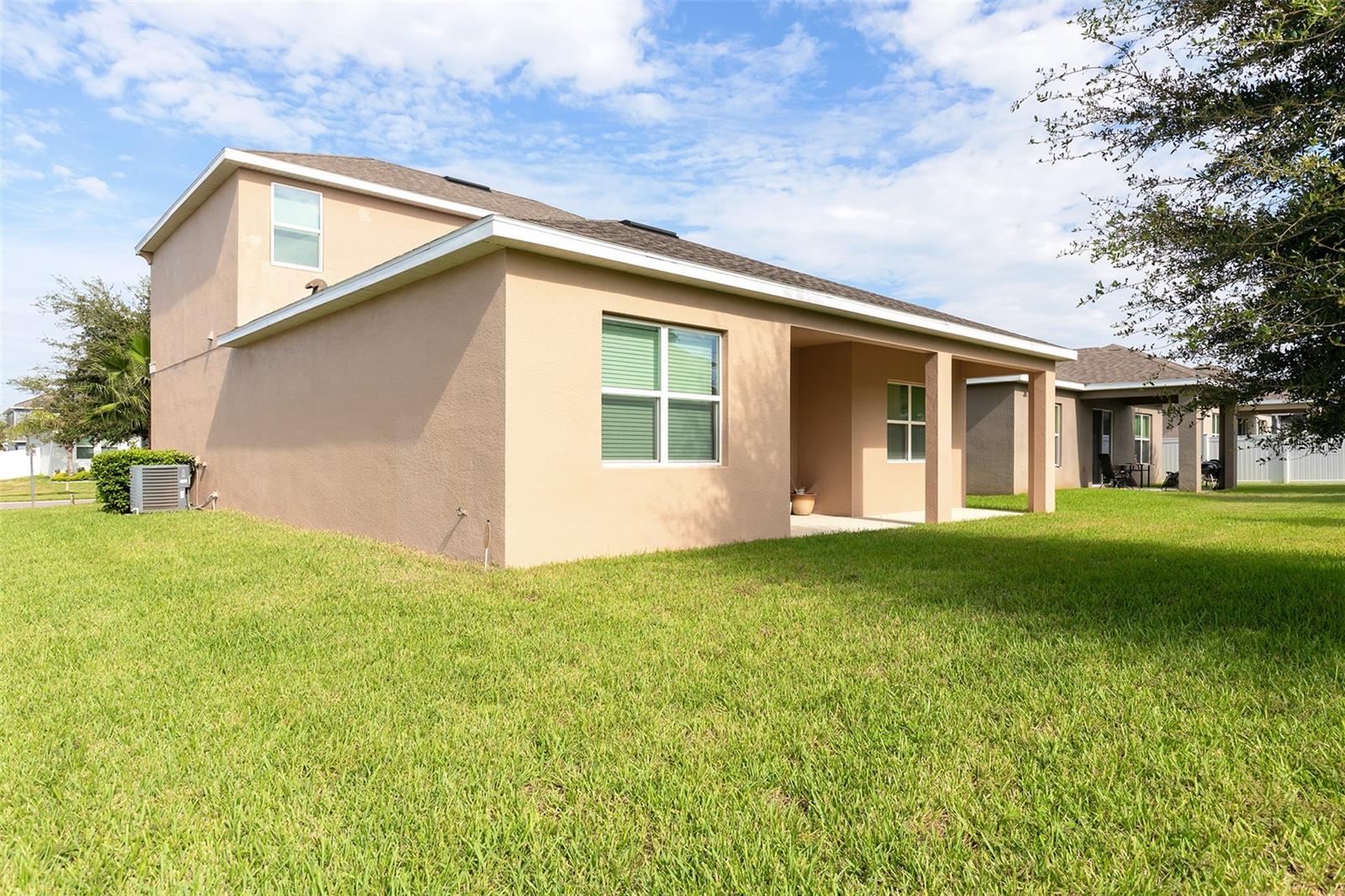 995 KARST TREE LN
