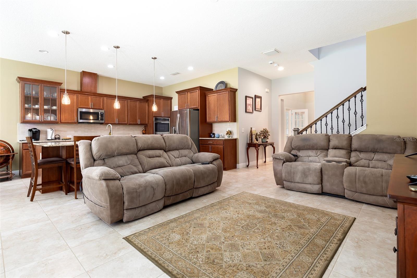 995 KARST TREE LN