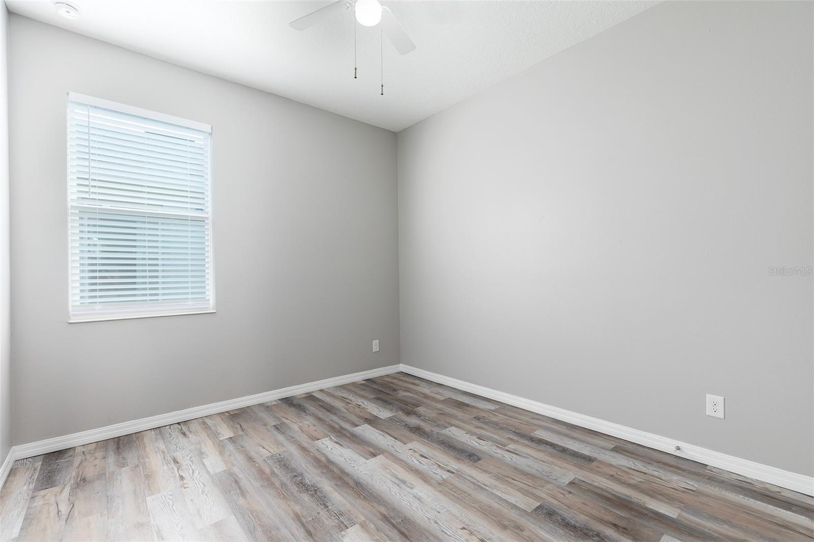 937 HILLTOP PARK CT