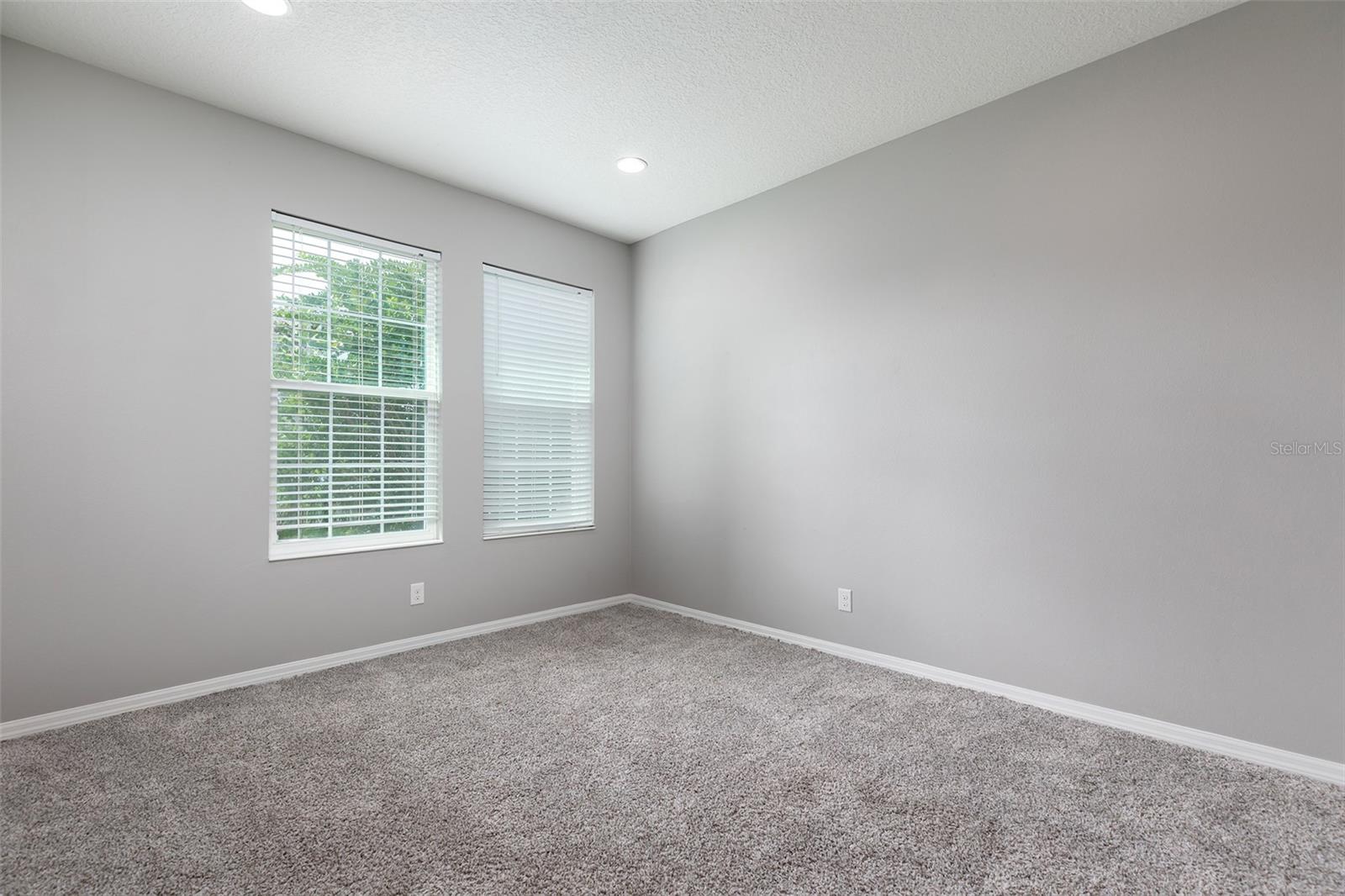 937 HILLTOP PARK CT