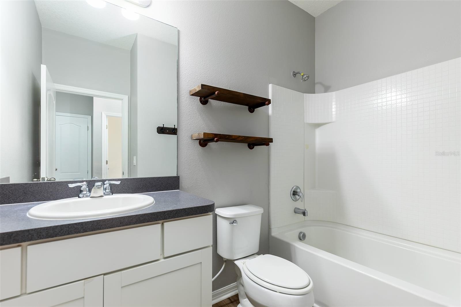 937 HILLTOP PARK CT