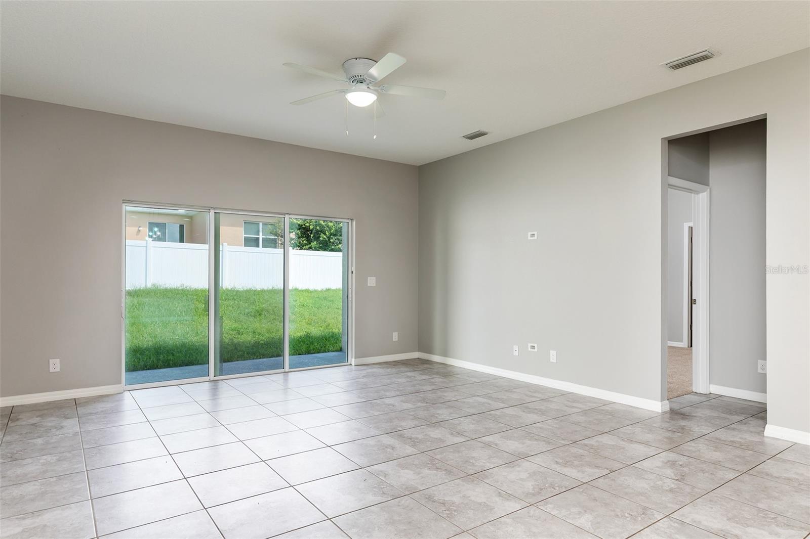 937 HILLTOP PARK CT