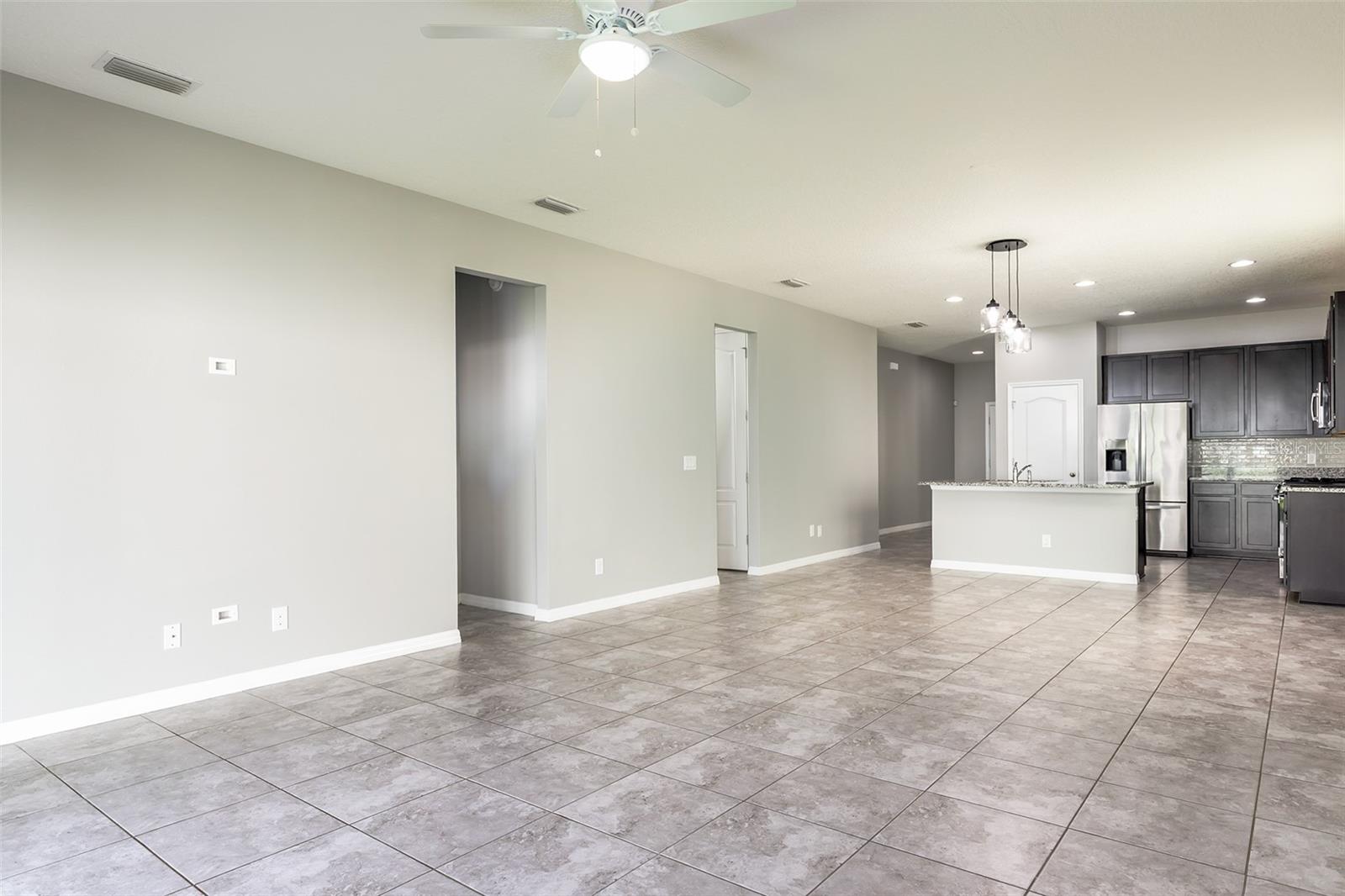 937 HILLTOP PARK CT