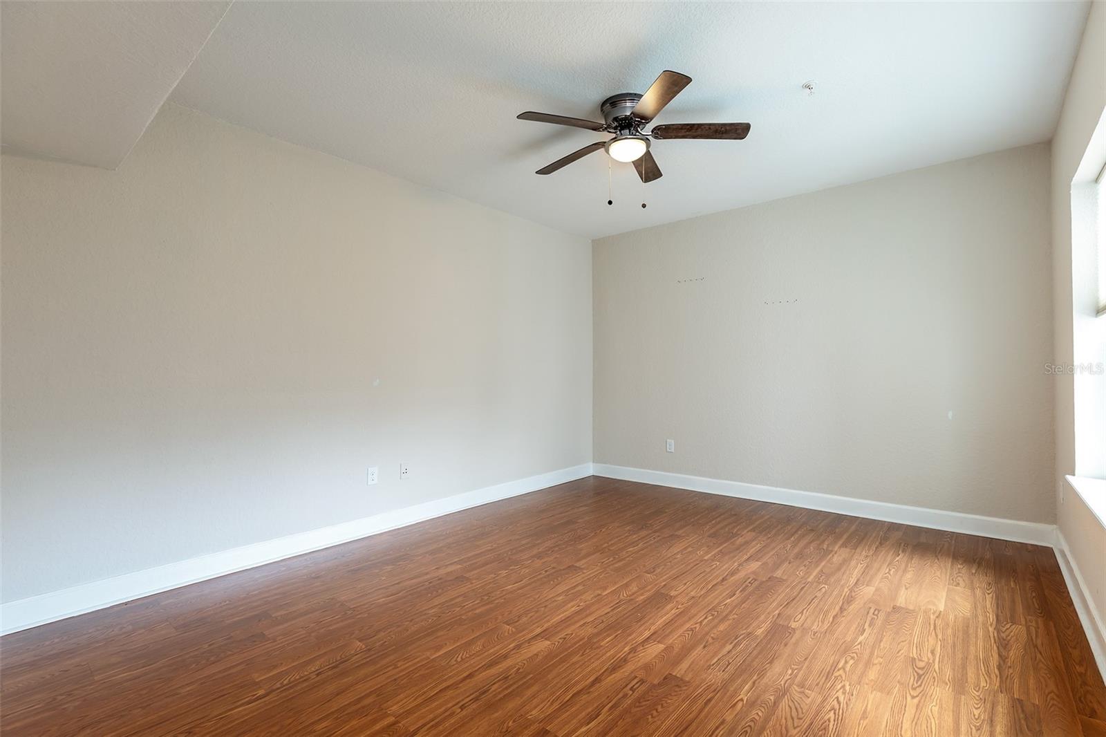 206 E SOUTH ST #4007