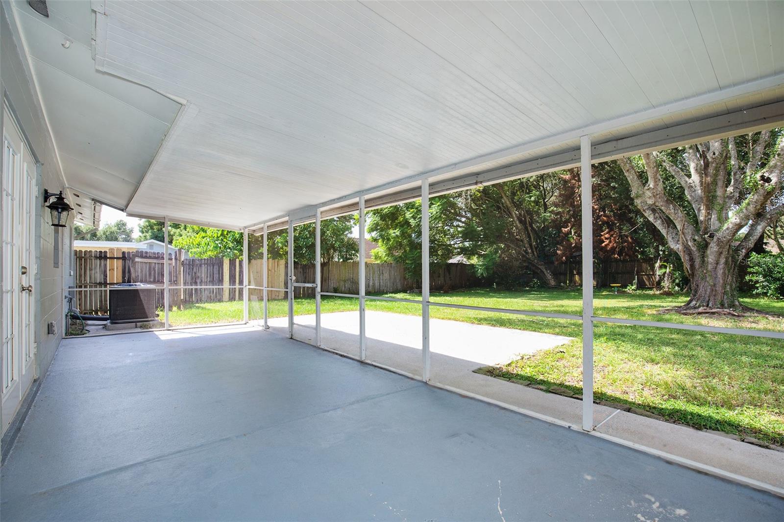 4910 SEMINOLE AVE