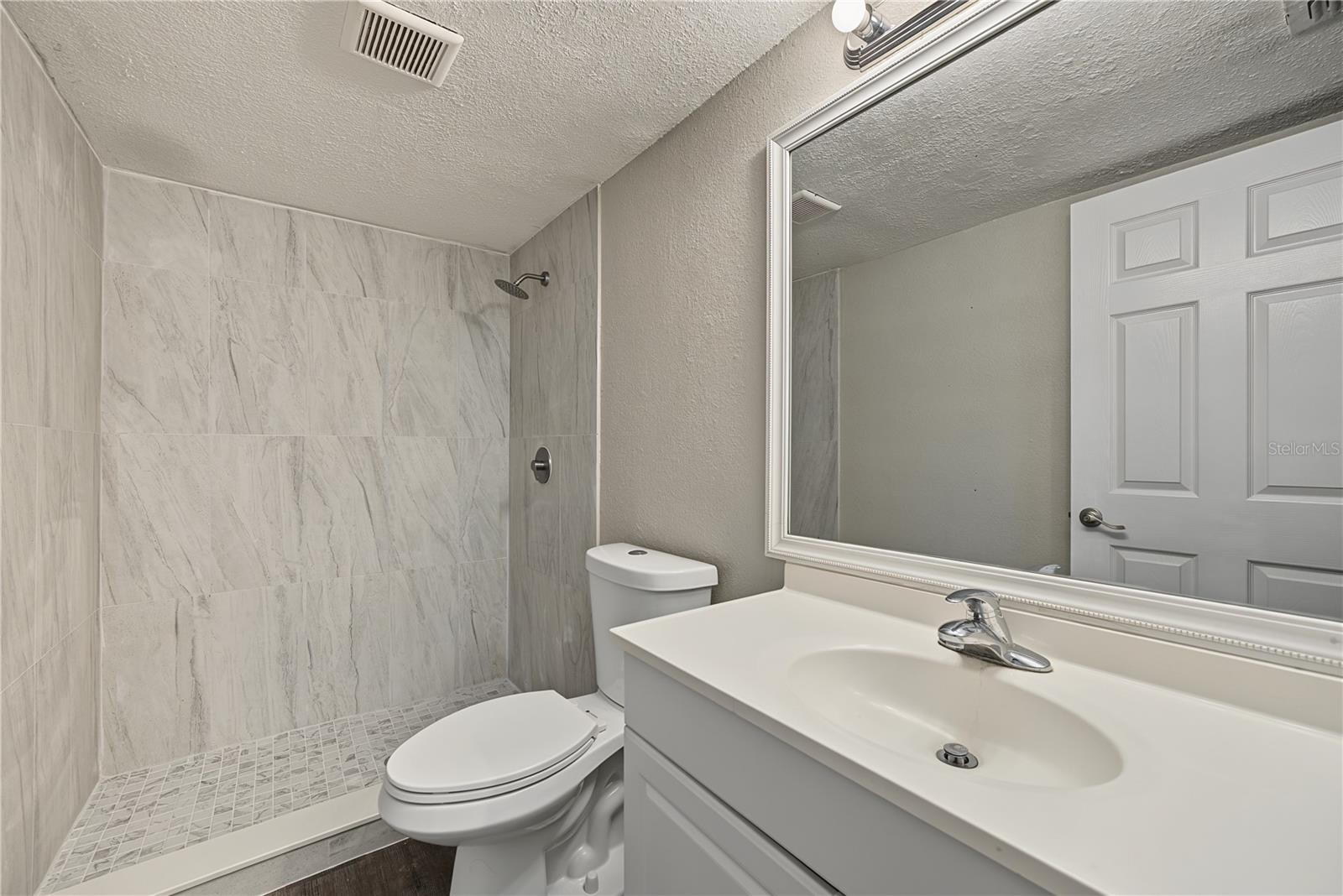 208 ALSTON DR