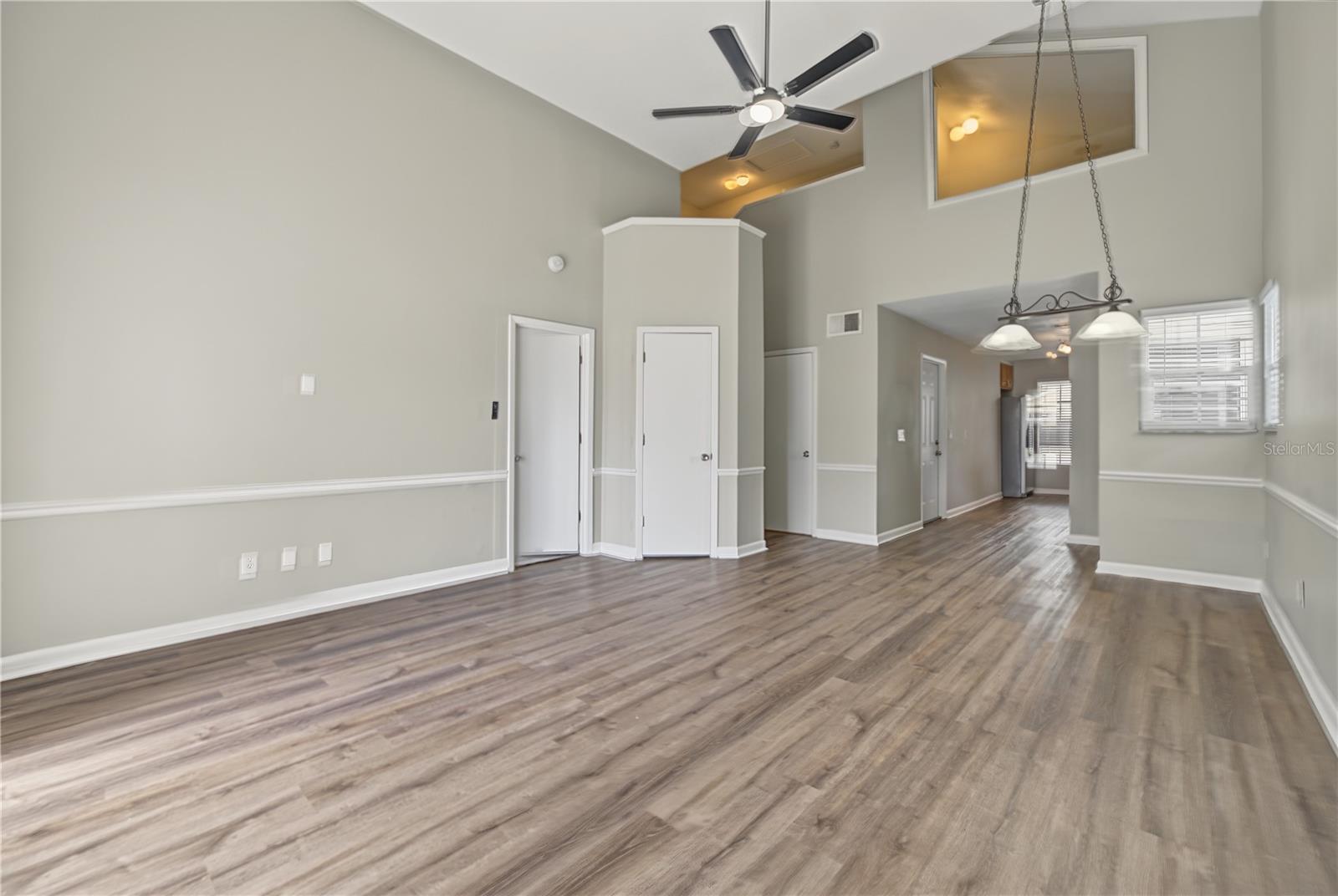 208 ALSTON DR
