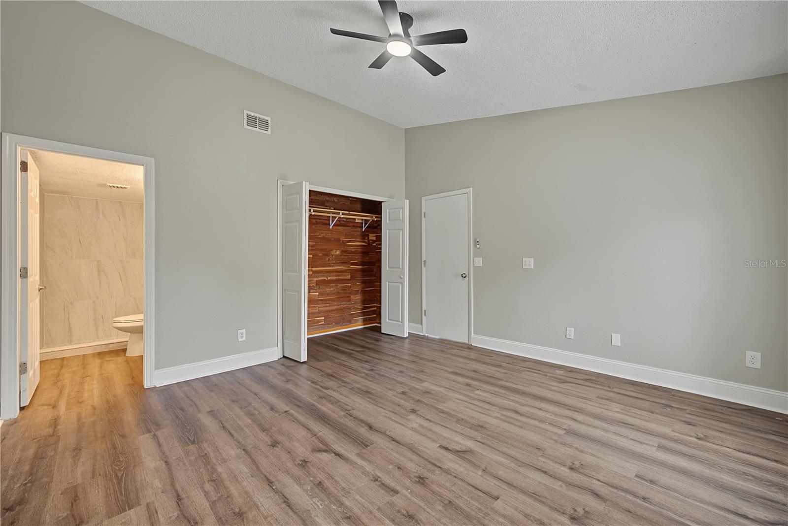 208 ALSTON DR