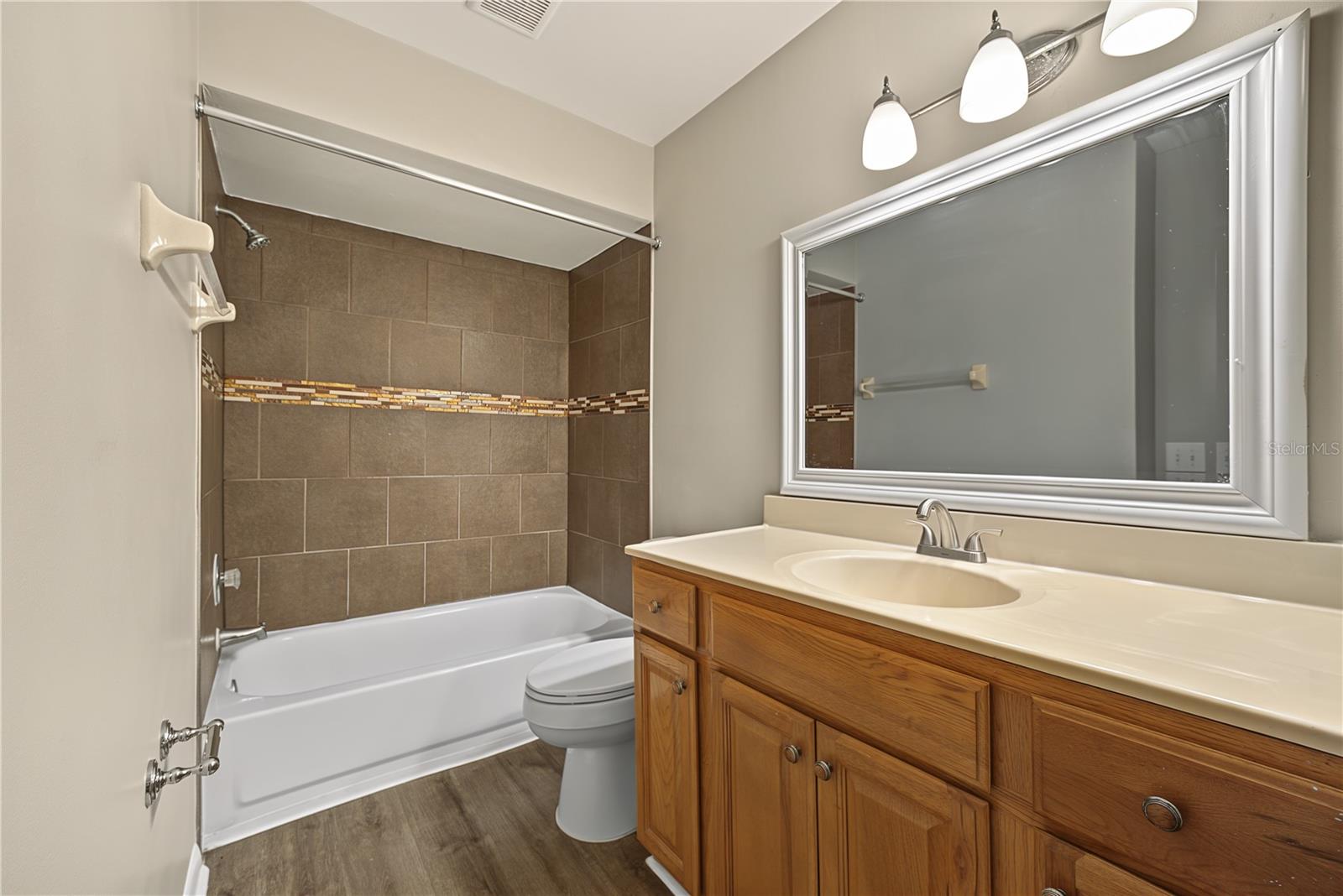 208 ALSTON DR