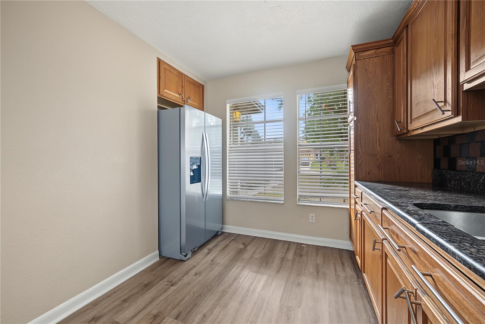 208 ALSTON DR