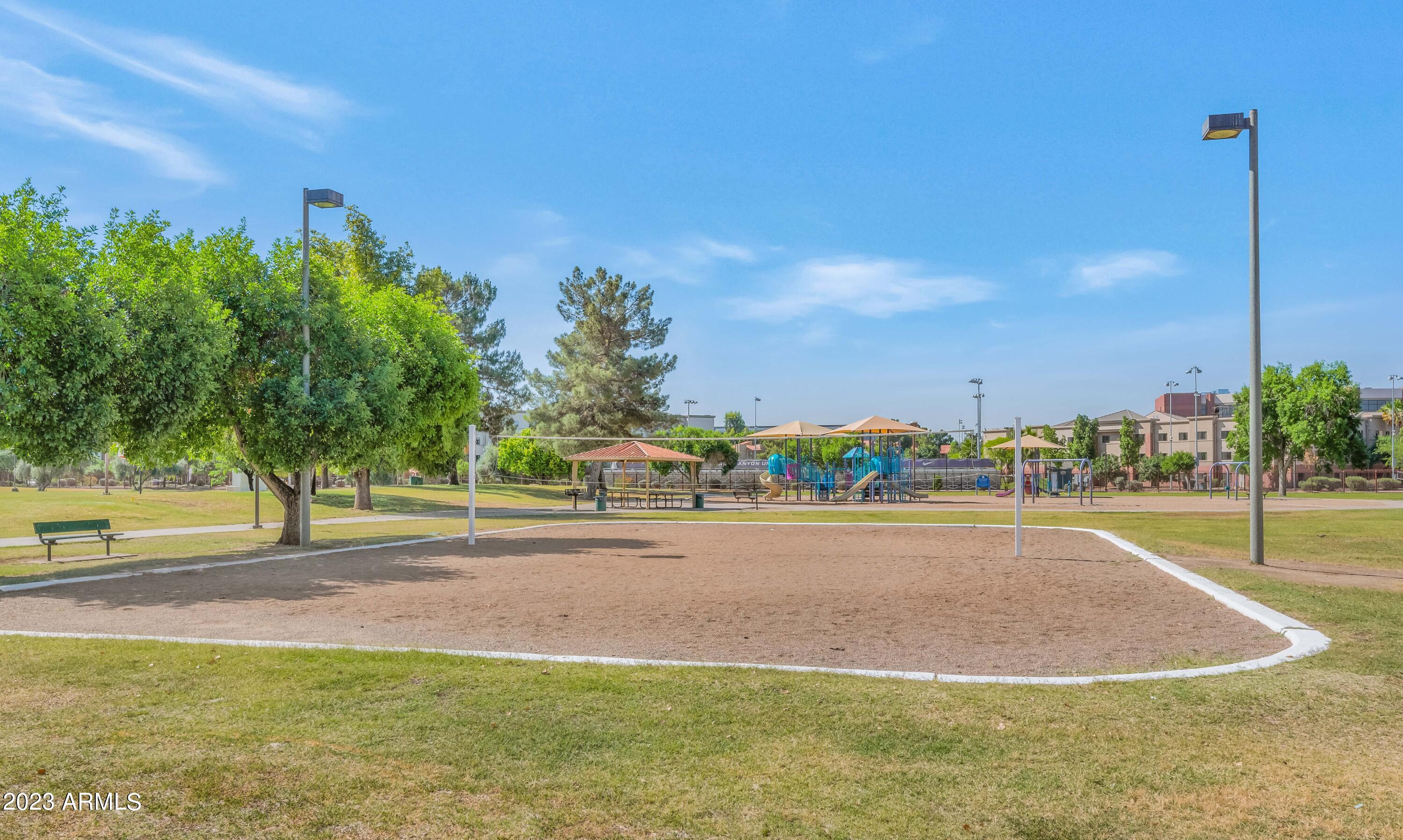 6819 N 27TH Avenue, -