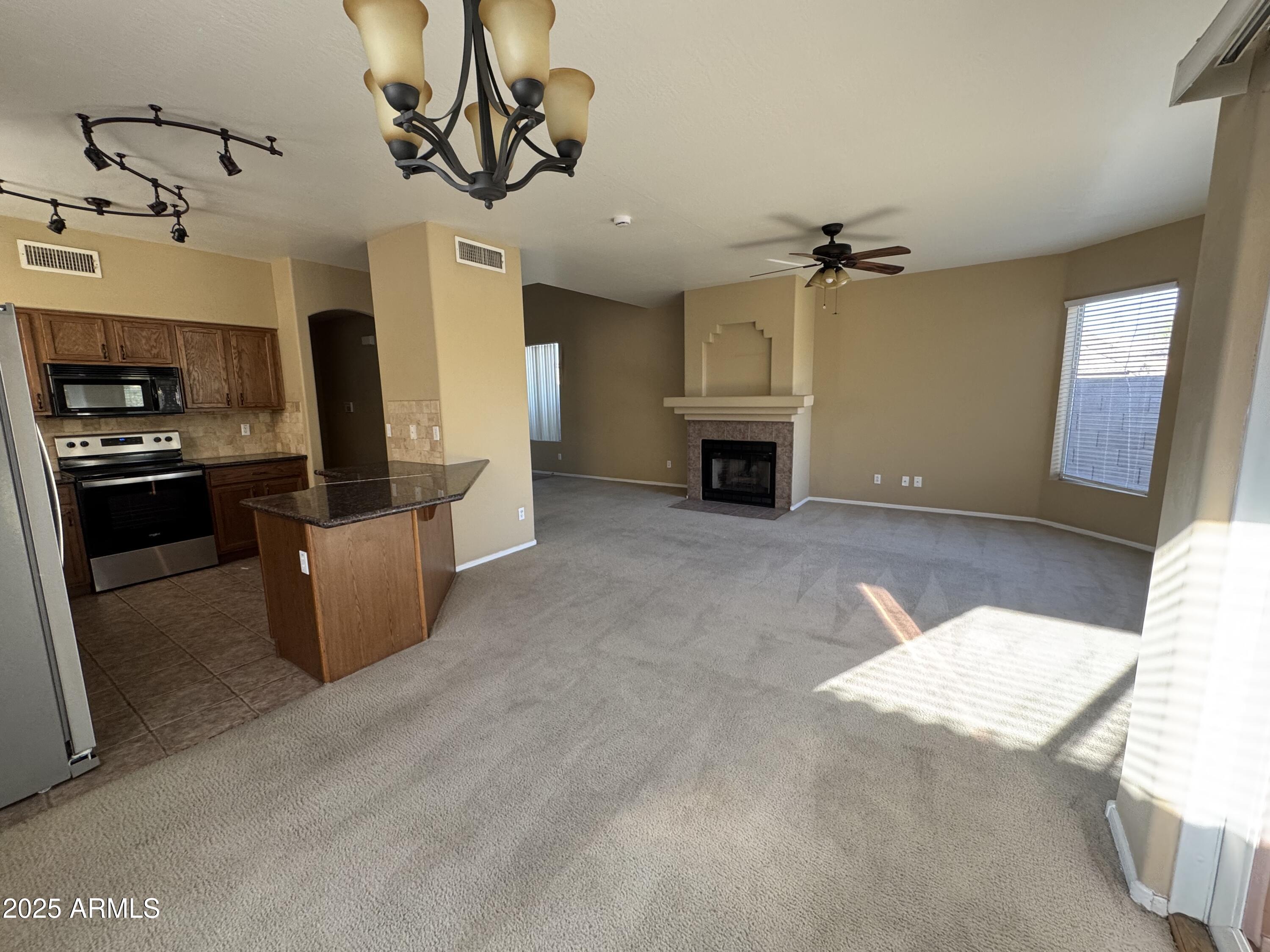 3232 E Kerry Lane