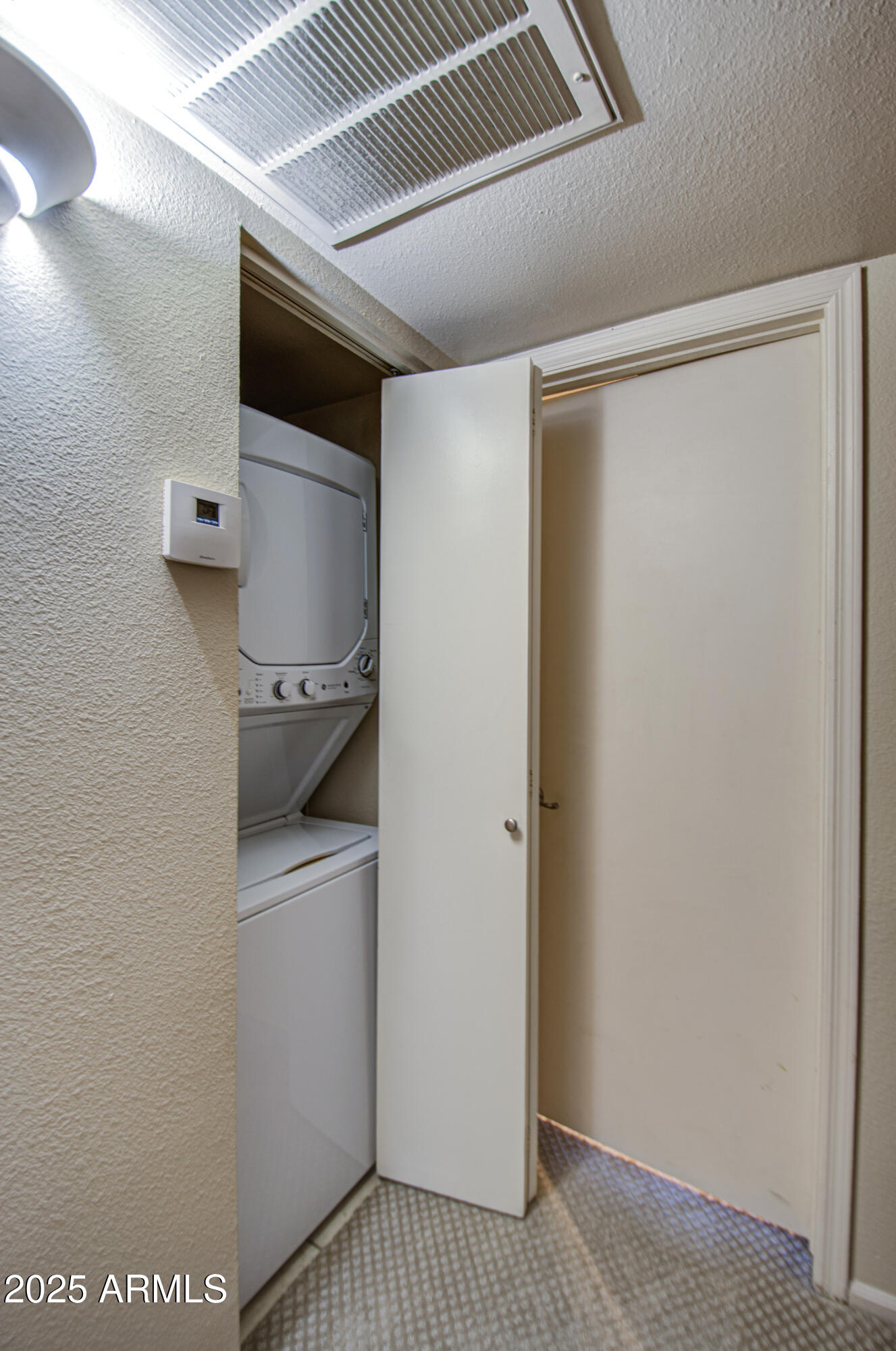 10115 E MOUNTAIN VIEW Road 1005