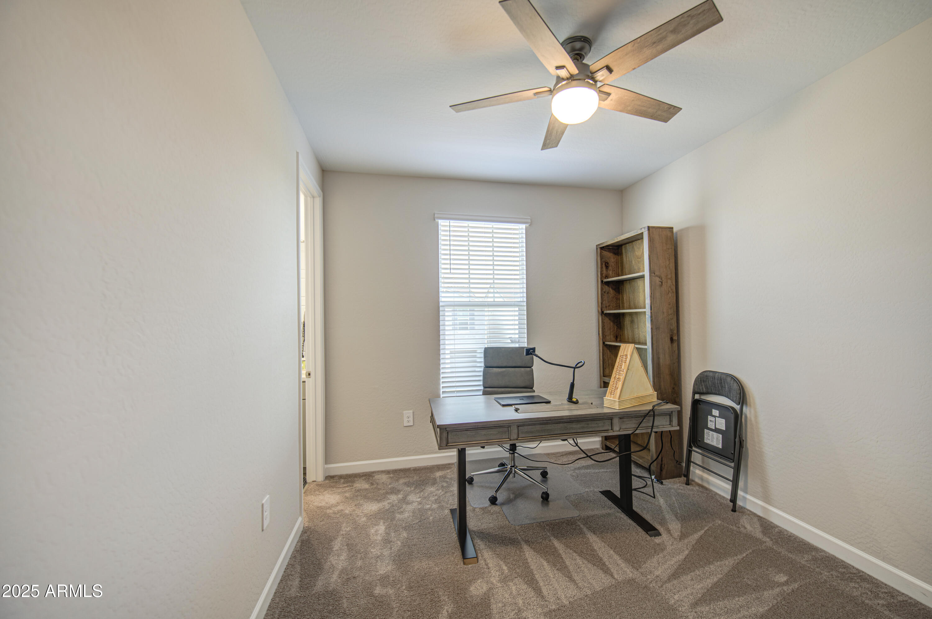 5112 E WOODRIDGE Drive