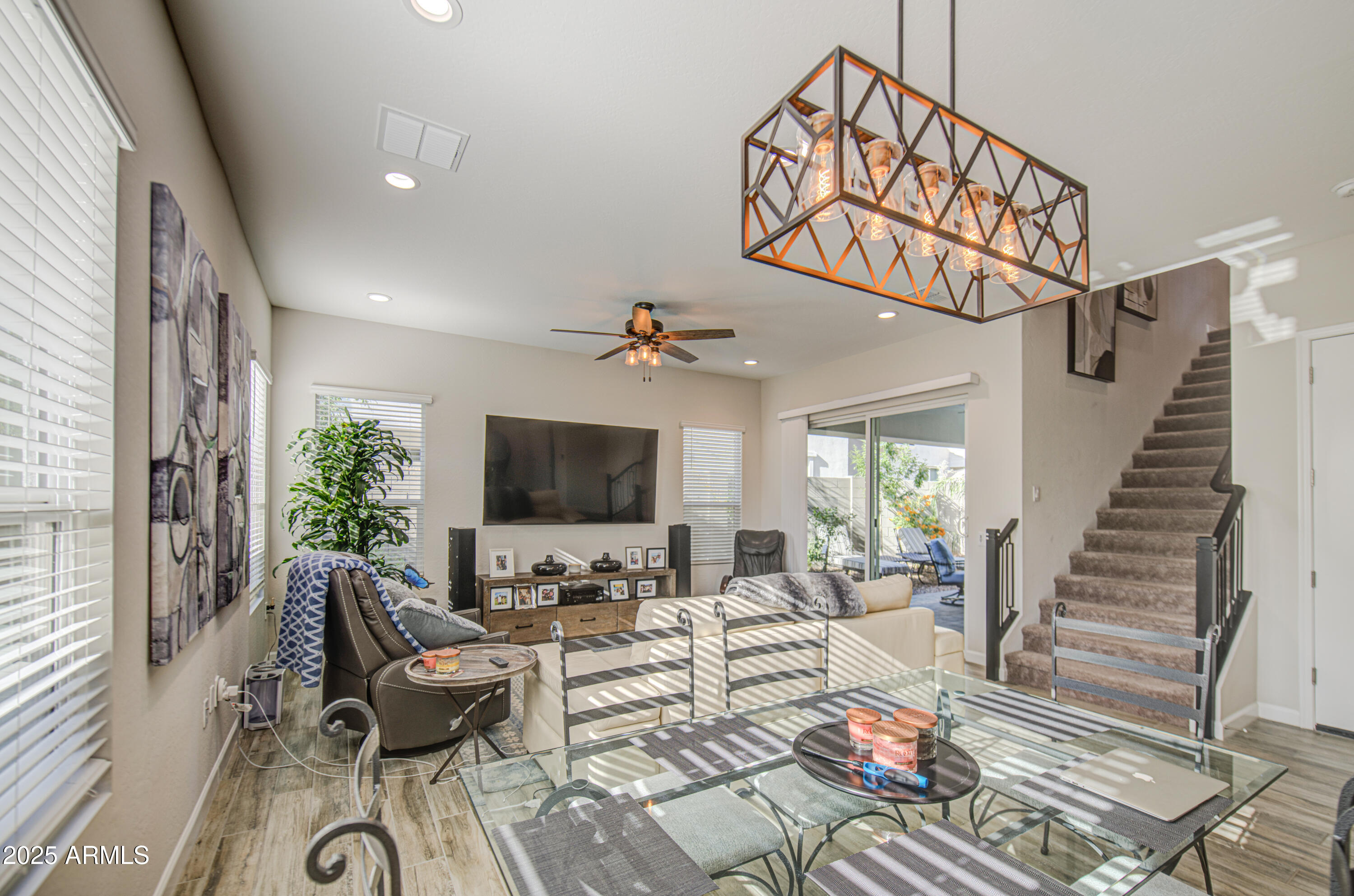5112 E WOODRIDGE Drive