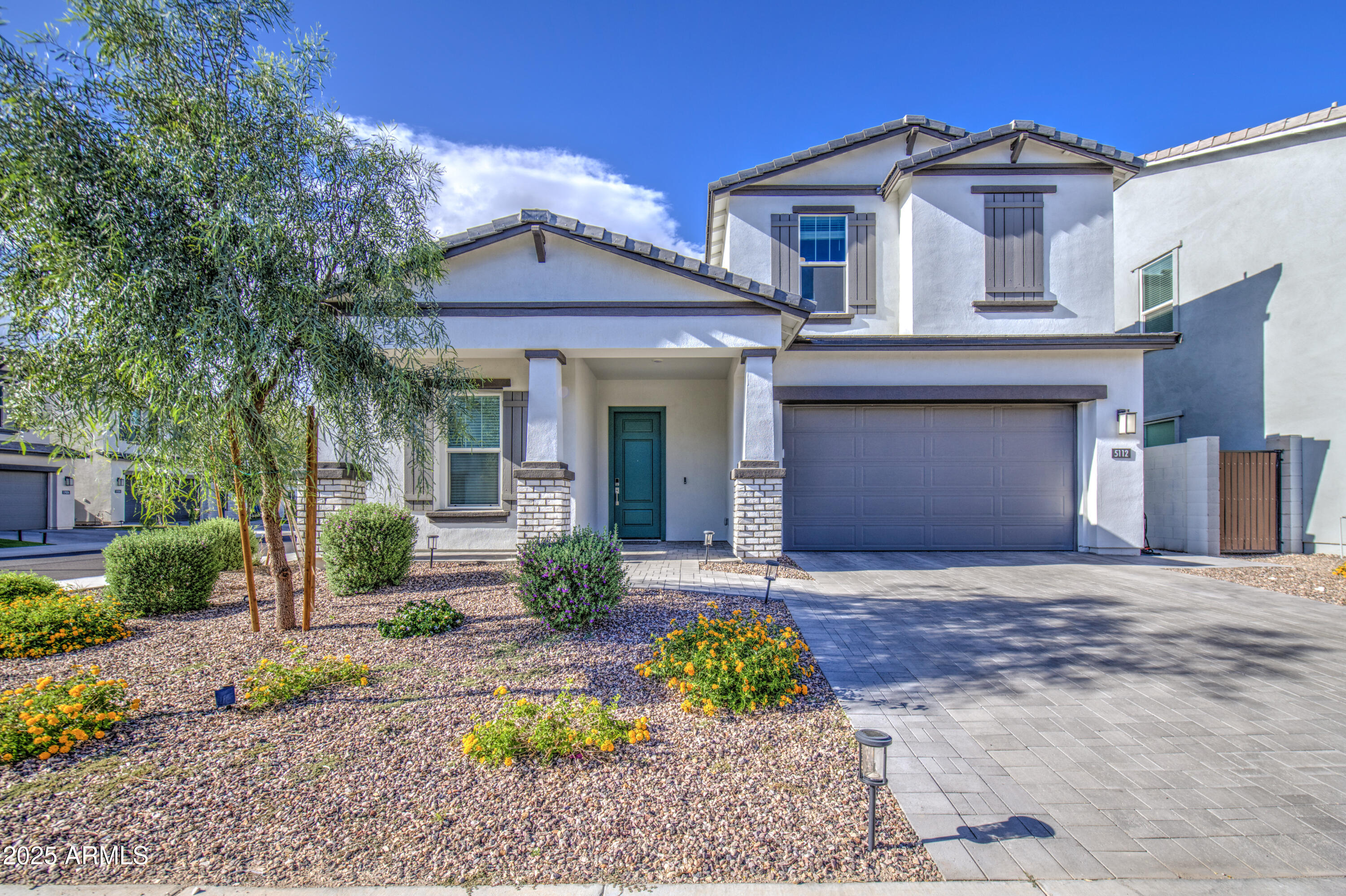 5112 E WOODRIDGE Drive