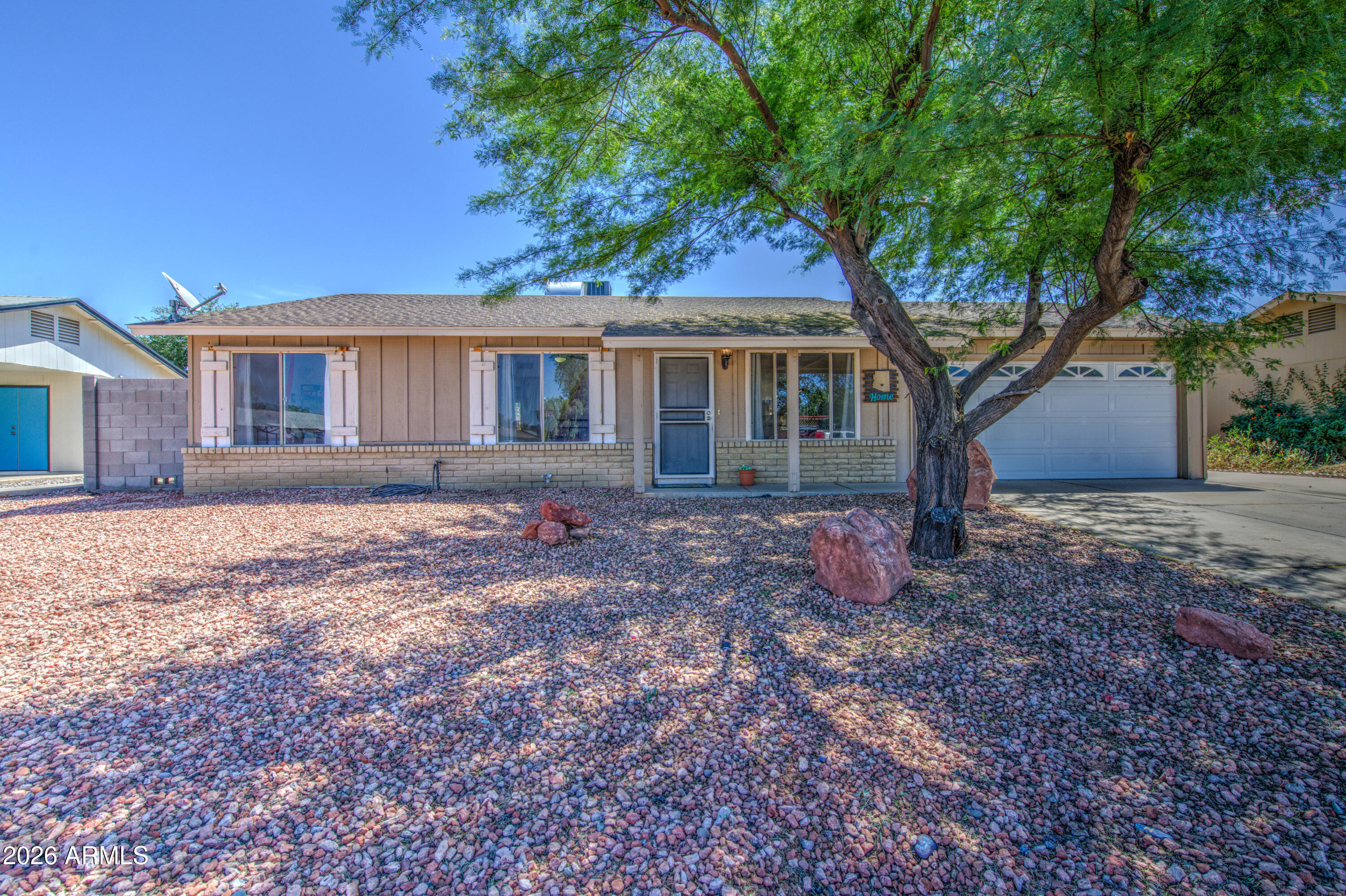 319 N VALENCIA Drive