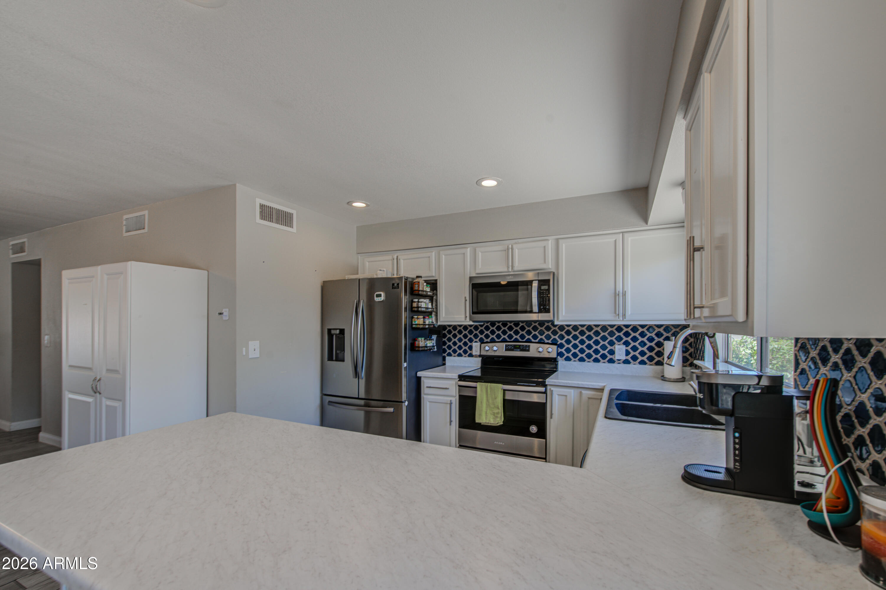 319 N VALENCIA Drive