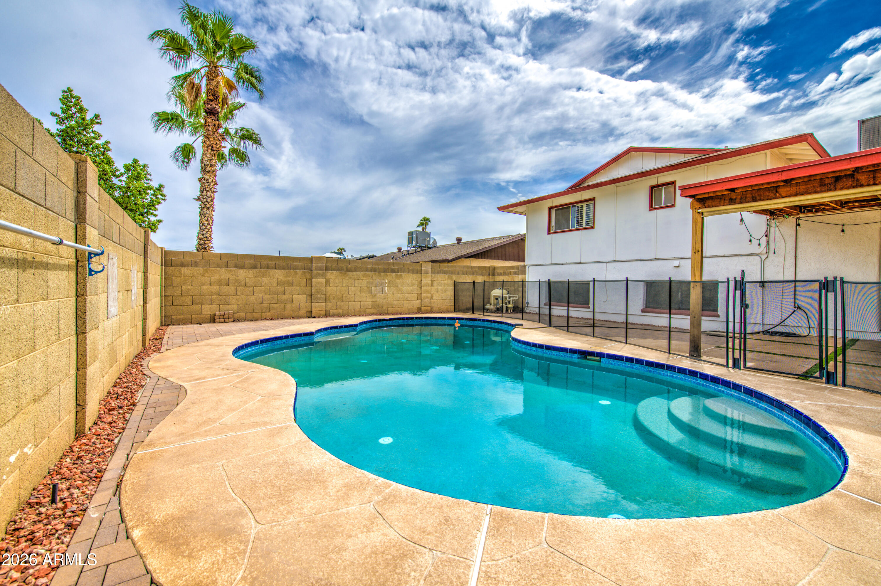 15613 N 57TH Drive
