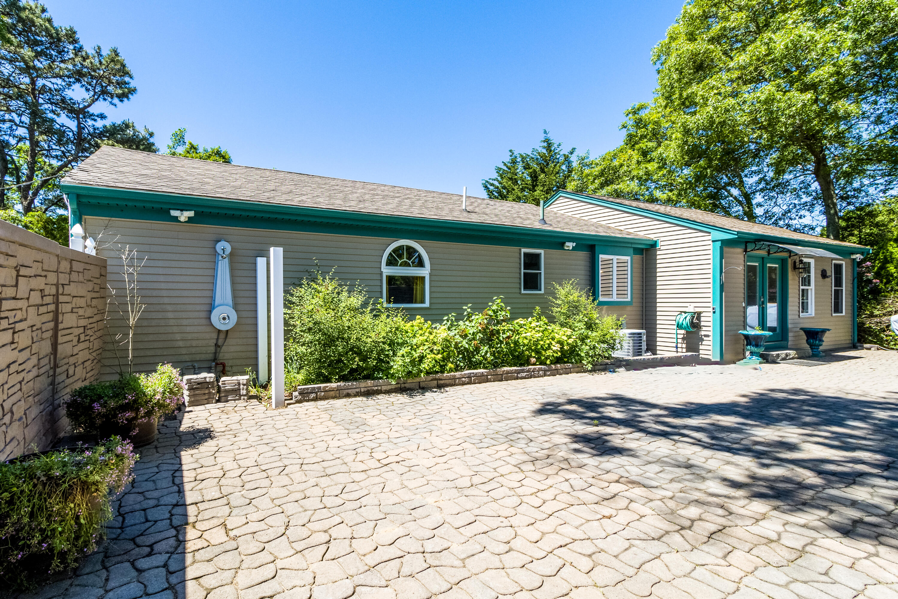 12 Ox Bow Road