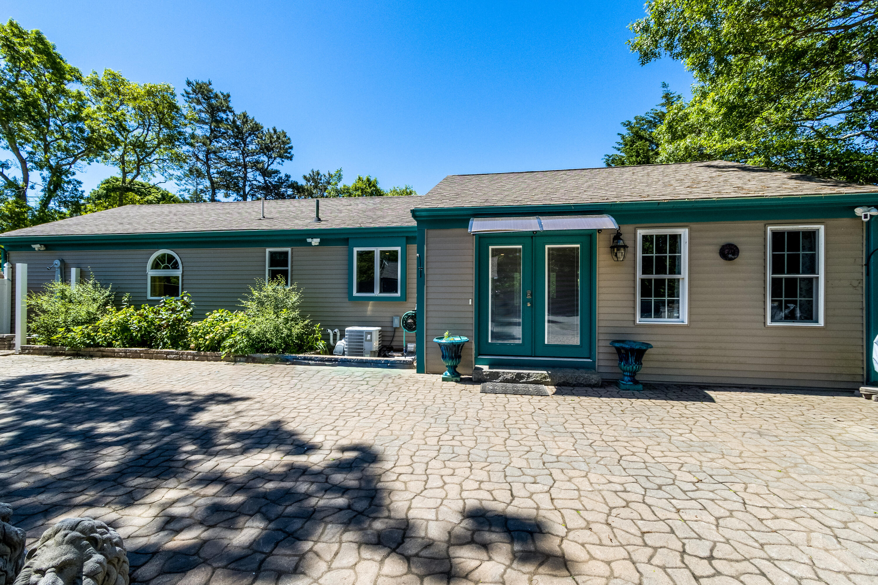 12 Ox Bow Road