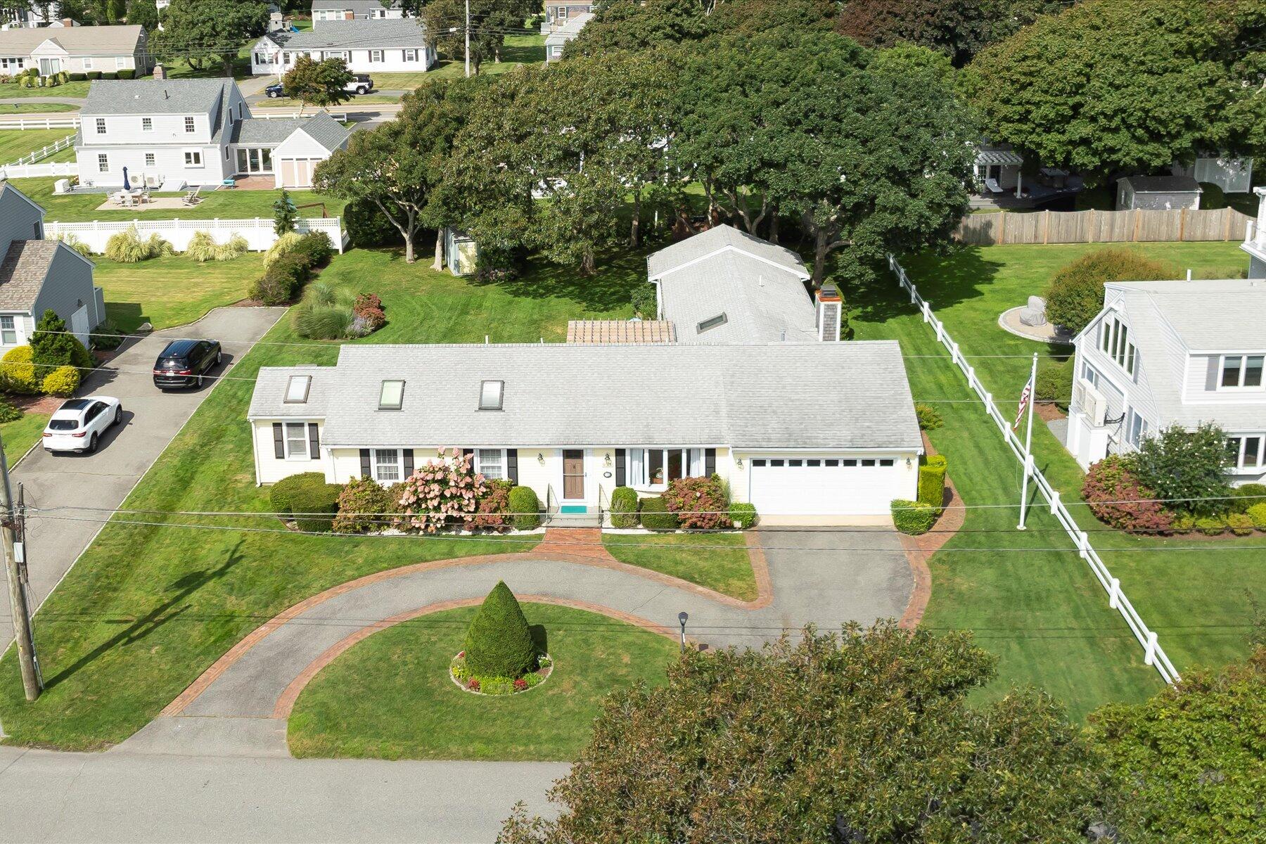 111 Bridge Street
