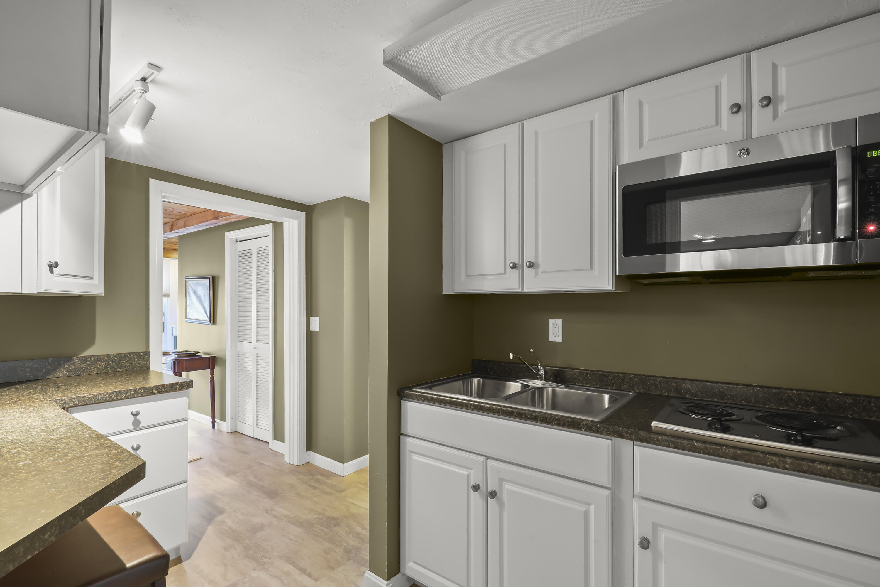 14 Red Brook Harbor Road