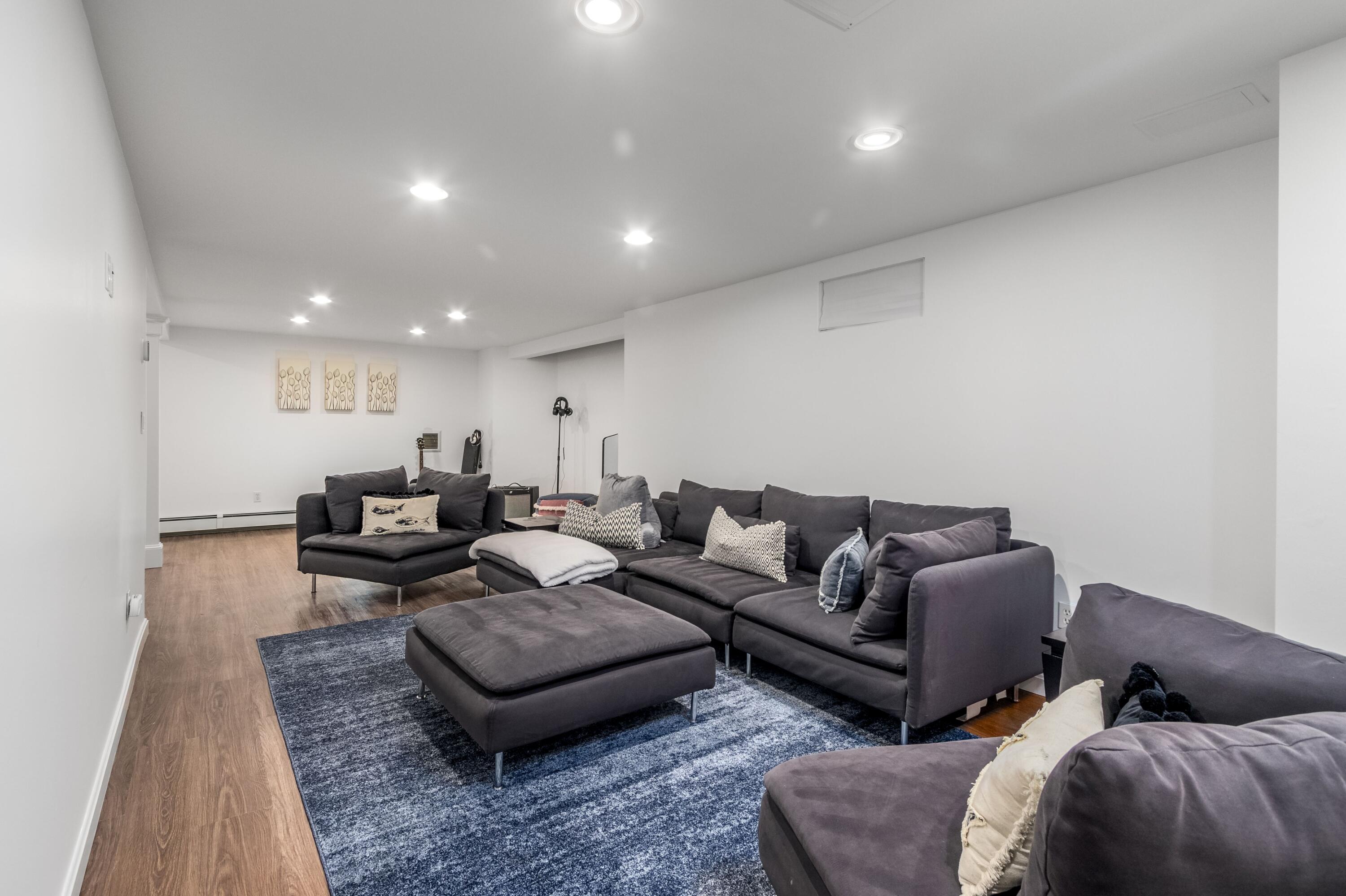 18 Grandwood Drive