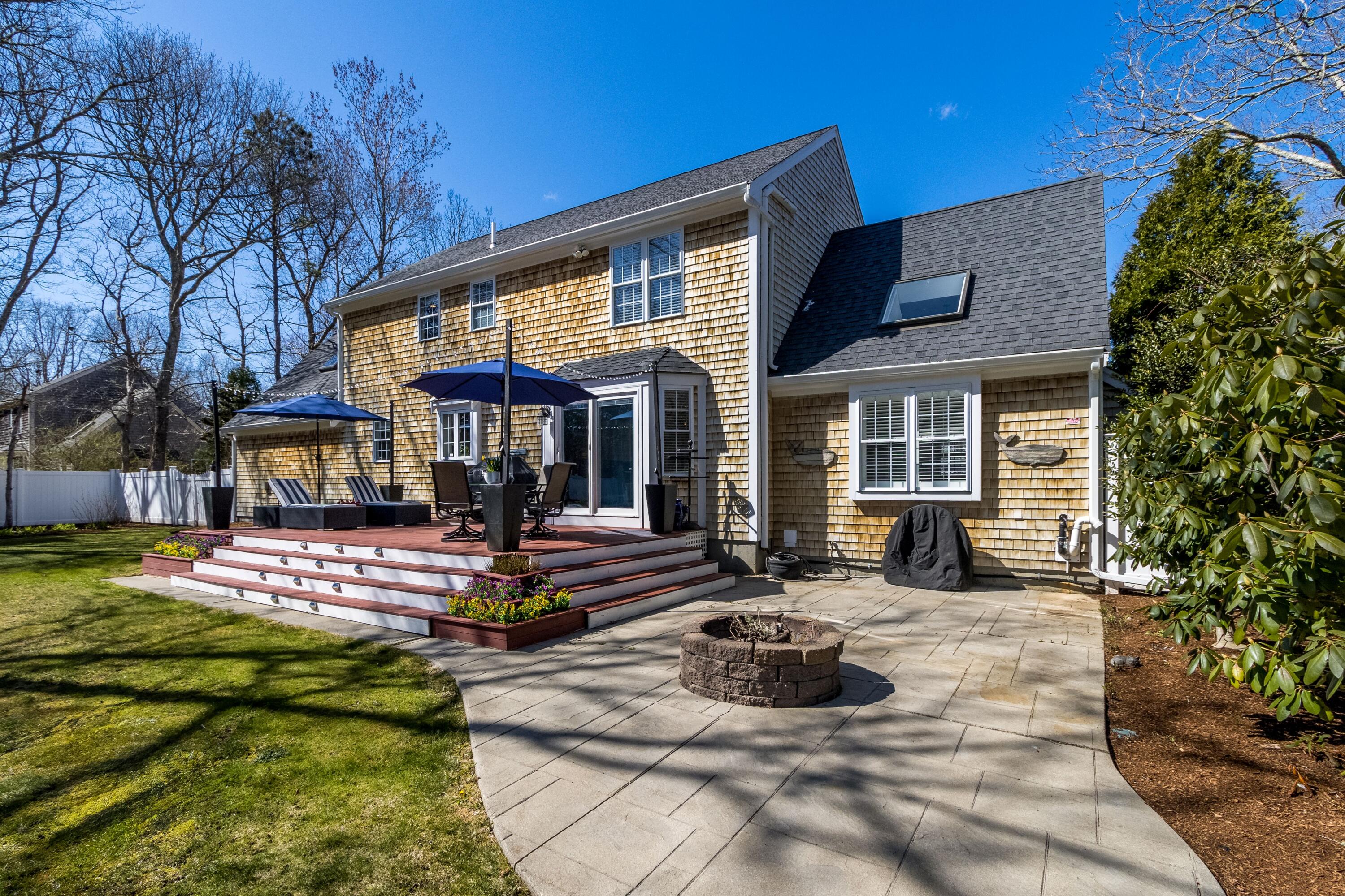 18 Grandwood Drive