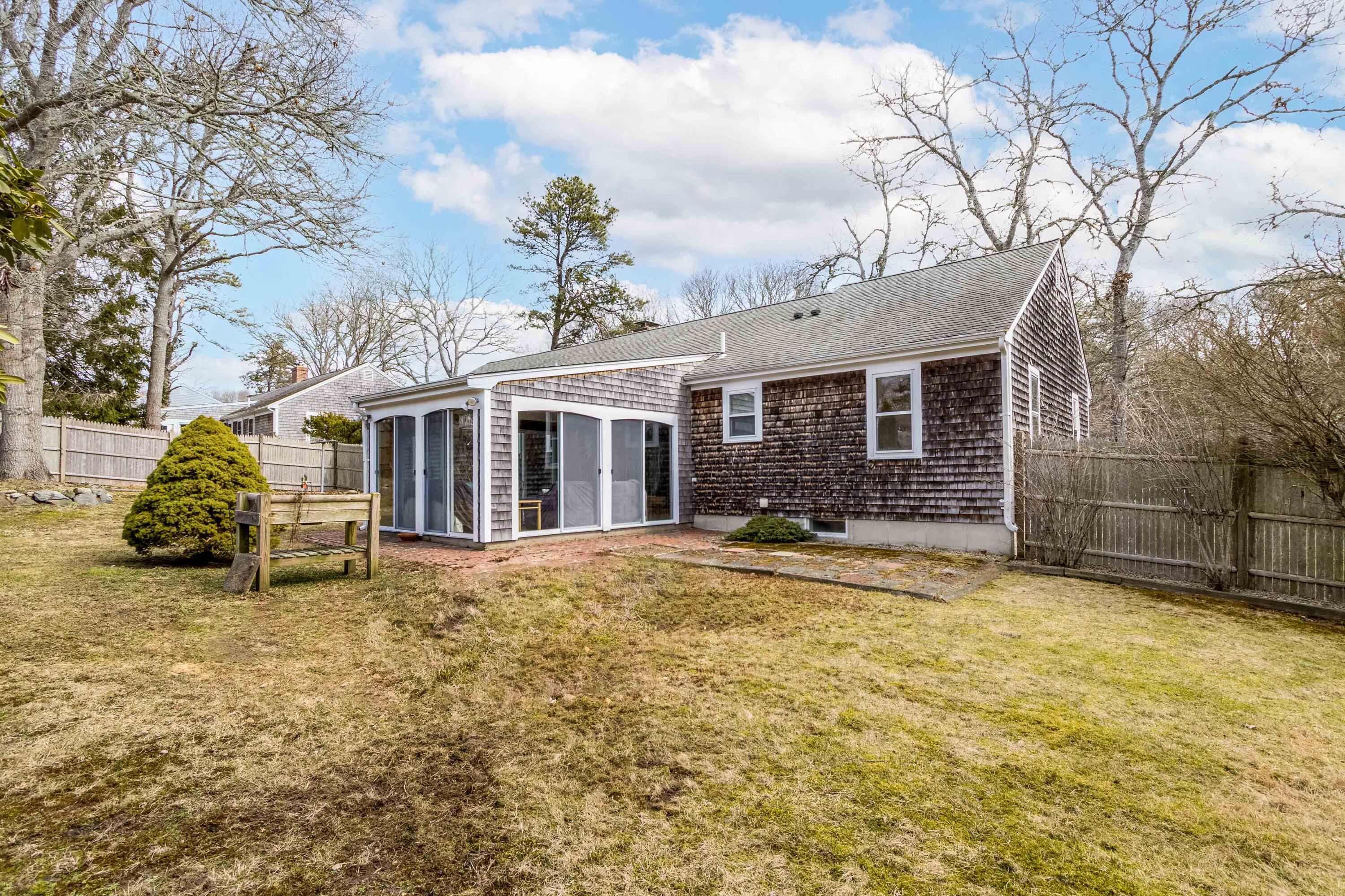 64 McNamara Avenue
